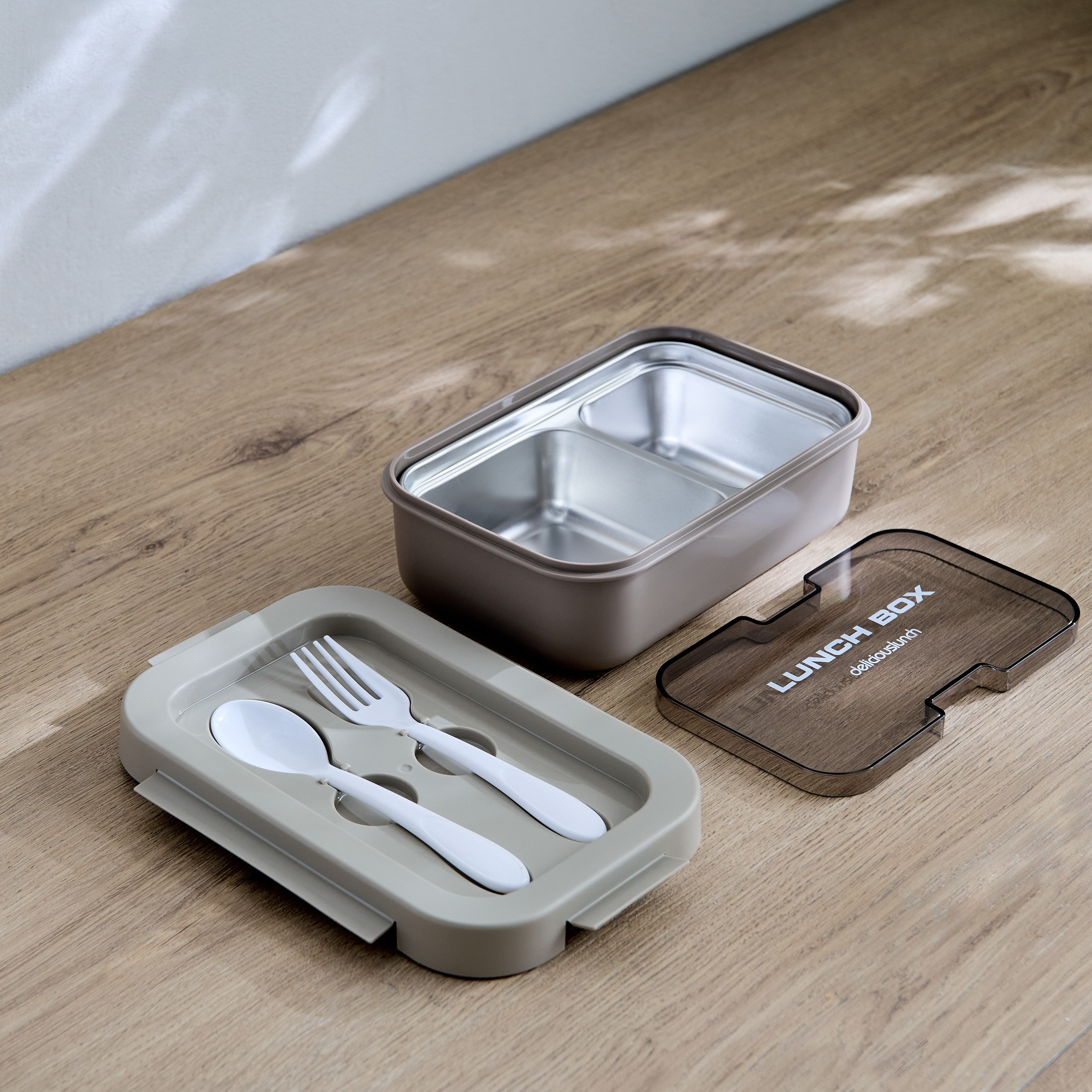 صندوق غداء ستانليس ستيل مع ملعقة وشوكة من إزرا - 800 مل-hbxhomeware-hbxkidsandyouth-image-2