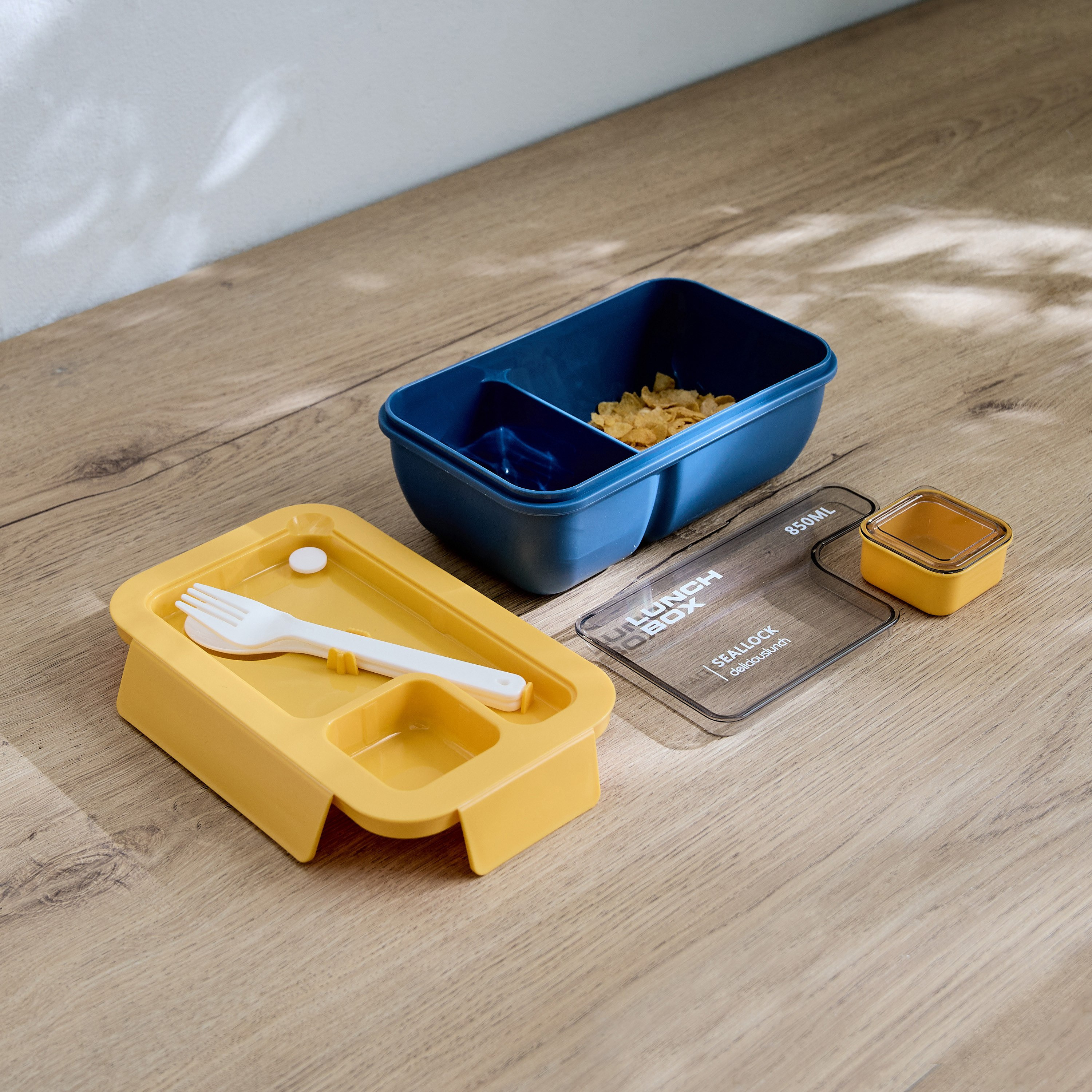 Ezra Rectangular Lunch Box with Spoon and Fork - 850 ml-hbxhomeware-hbxkidsandyouth-image-1