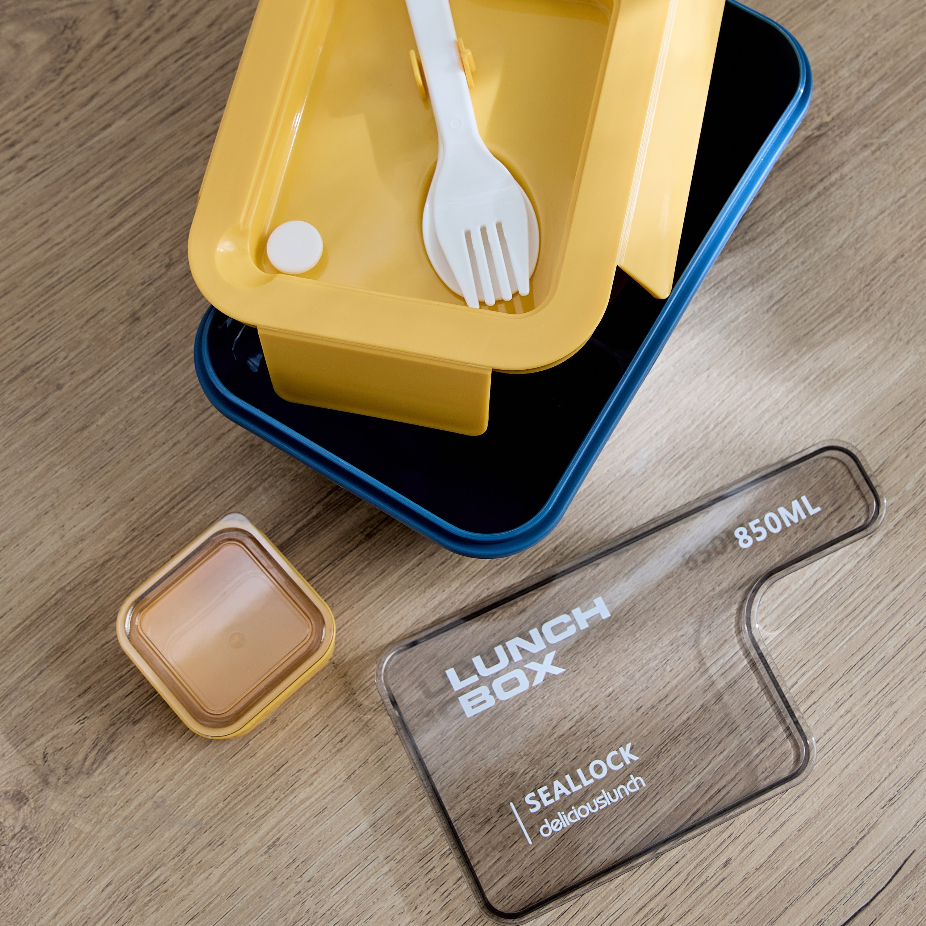 Ezra Rectangular Lunch Box with Spoon and Fork - 850 ml-hbxhomeware-hbxkidsandyouth-image-4