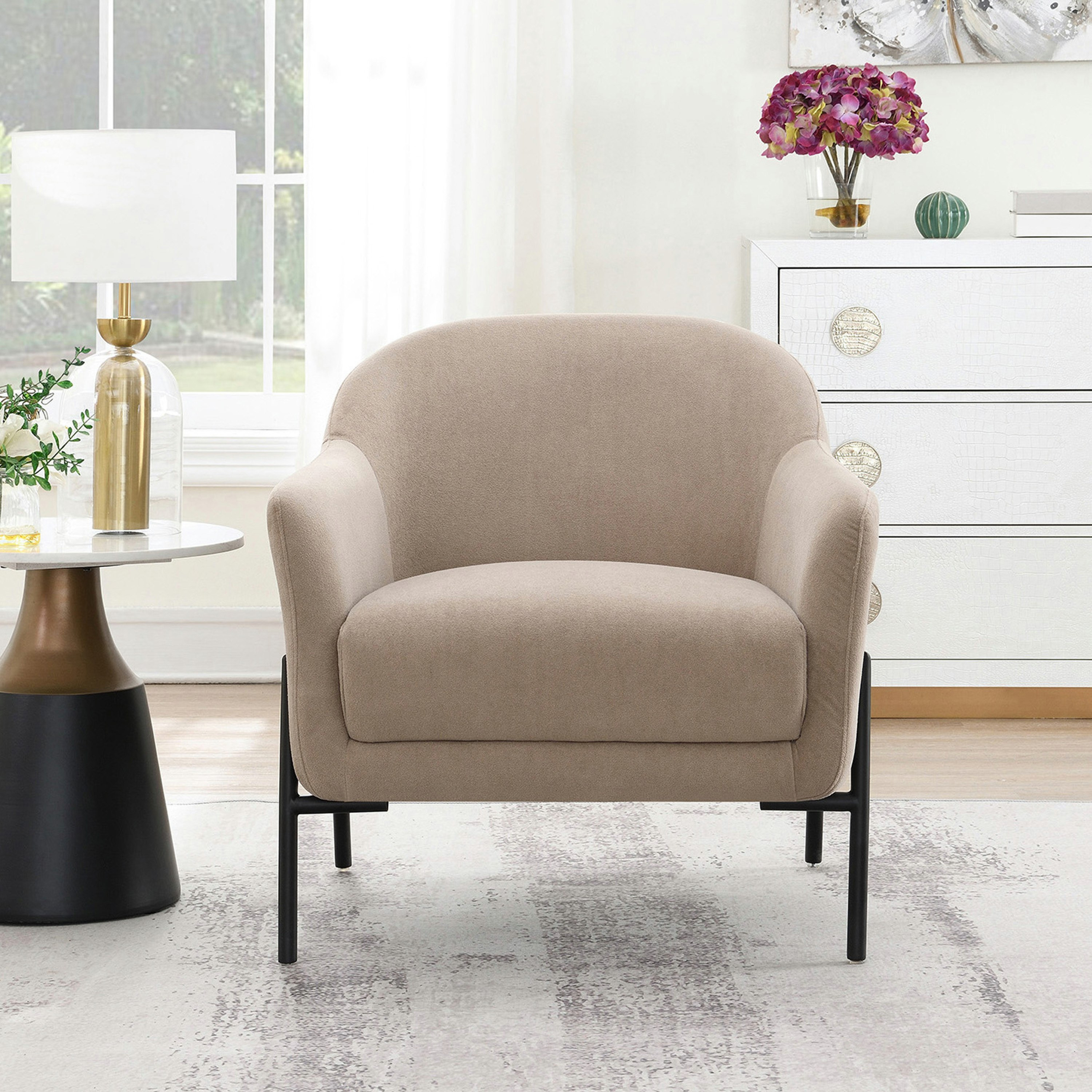 كنبة بمساند ذراعين قماش من كارمل-hbxlivingroom-sofasandarmchairs-sofas-image-2