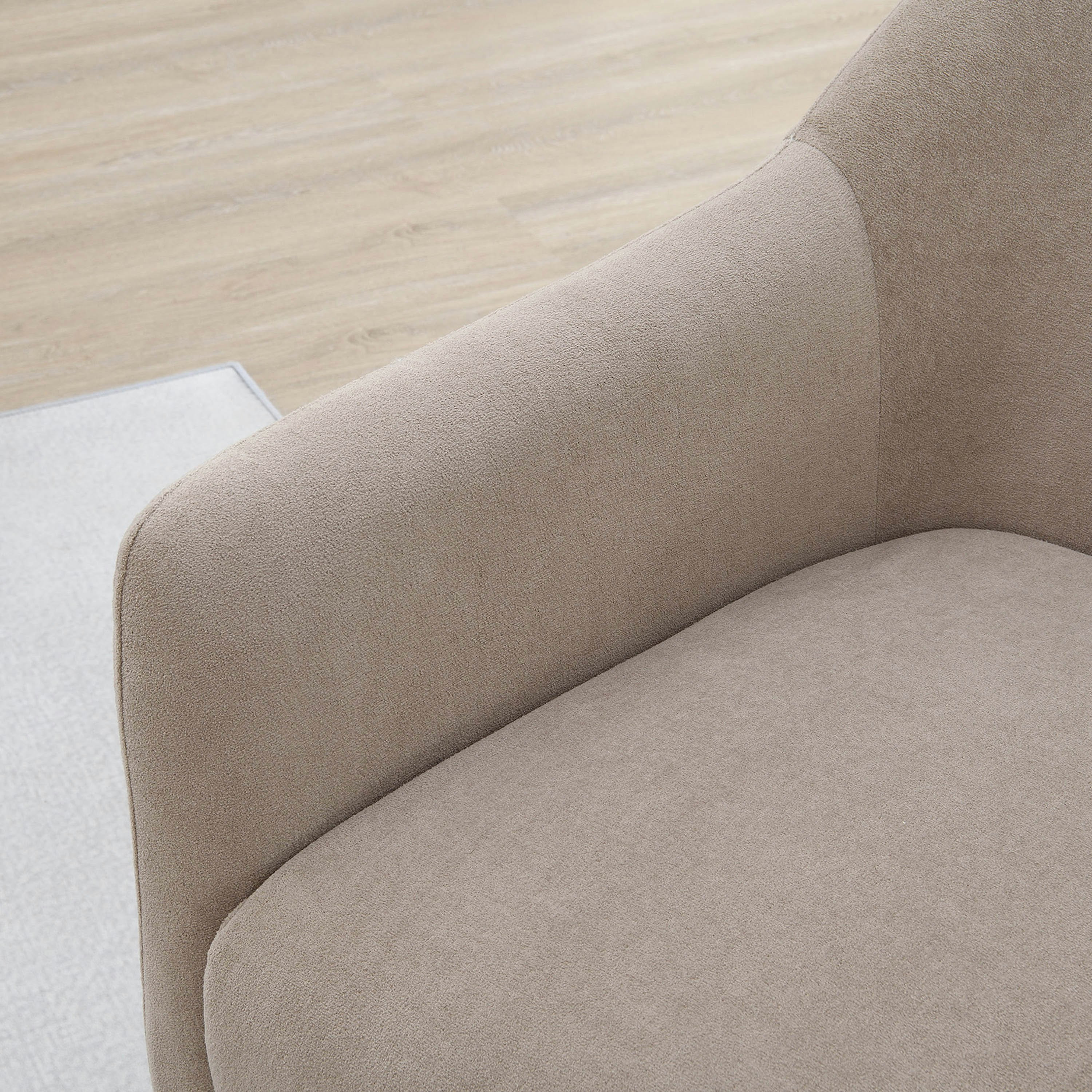كنبة بمساند ذراعين قماش من كارمل-hbxlivingroom-sofasandarmchairs-sofas-image-4