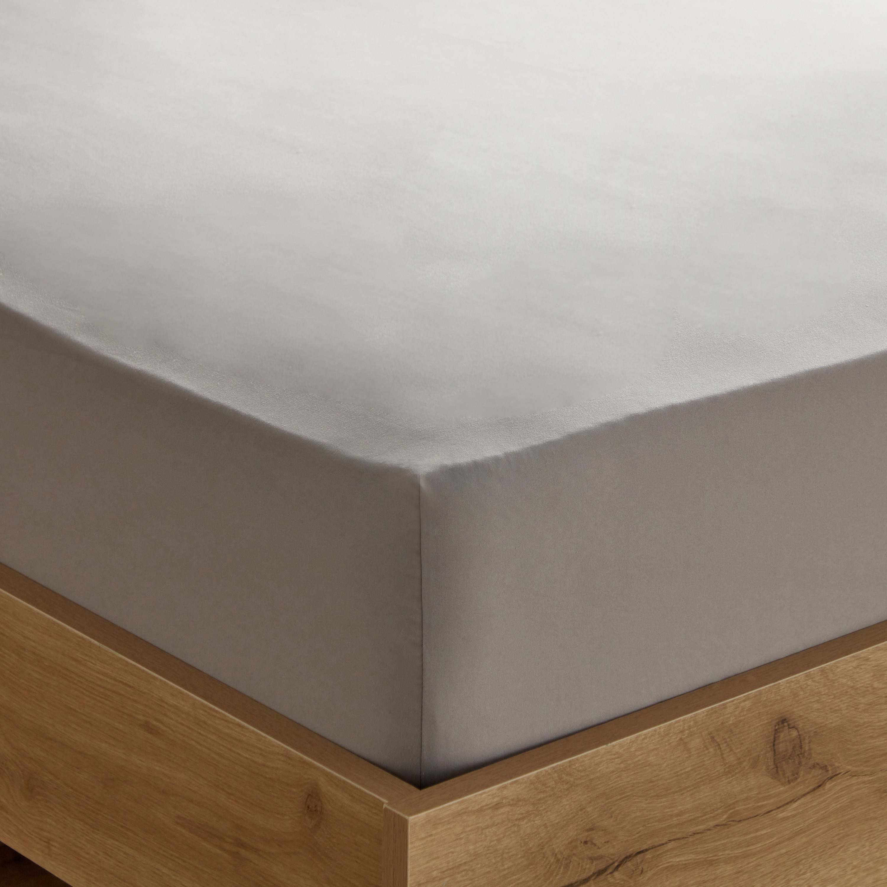 Derby Solid Microfiber Single Fitted Sheet - 90x190+20 cm-hbxhomeware-bedding-fittedsheets-image-5