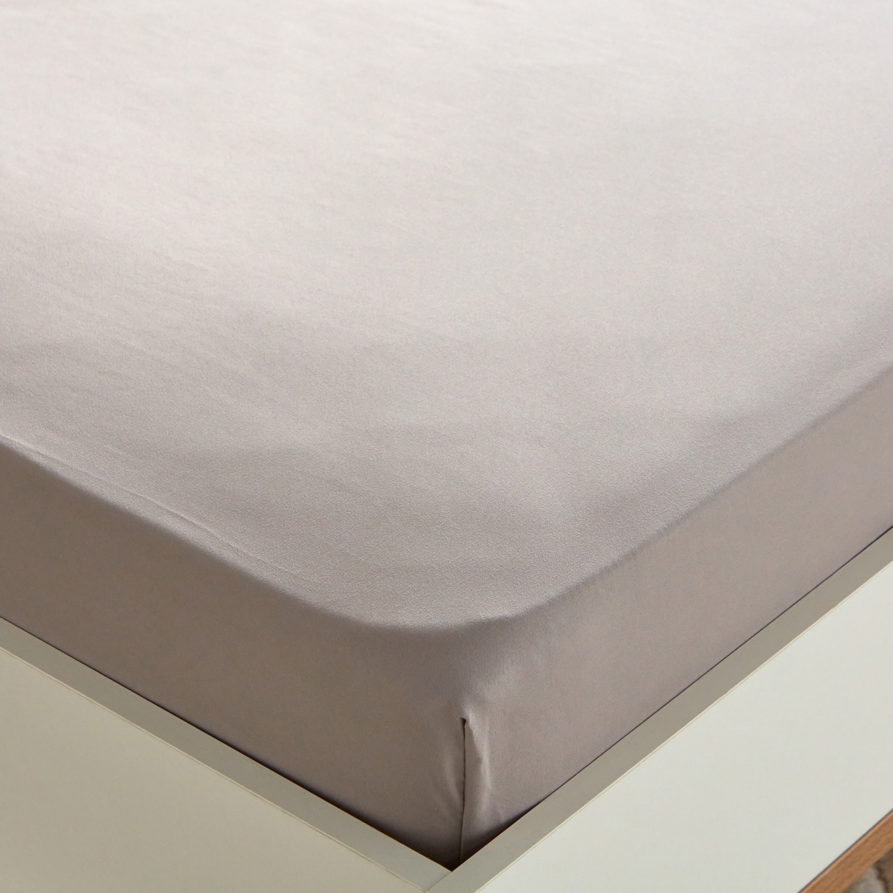 Derby Solid Microfiber Olympic Queen Fitted Sheet - 160x200+25 cm-hbxhomeware-bedding-fittedsheets-image-4