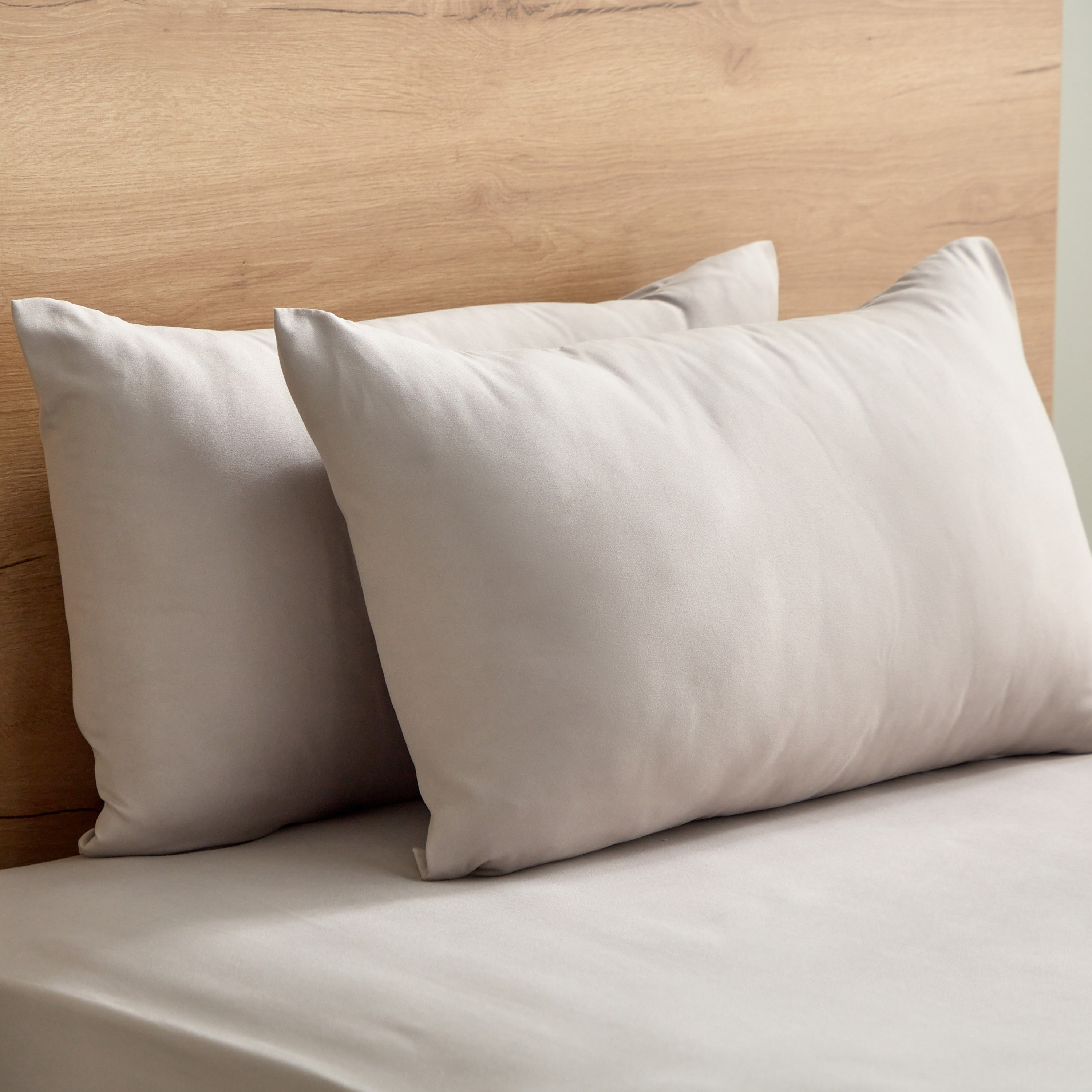 طقم أغطية وسادات سادة من الألياف الدقيقة قطعتين من ديربي - 45x70 سم-hbxhomeware-hbxkidsandyouth-image-3