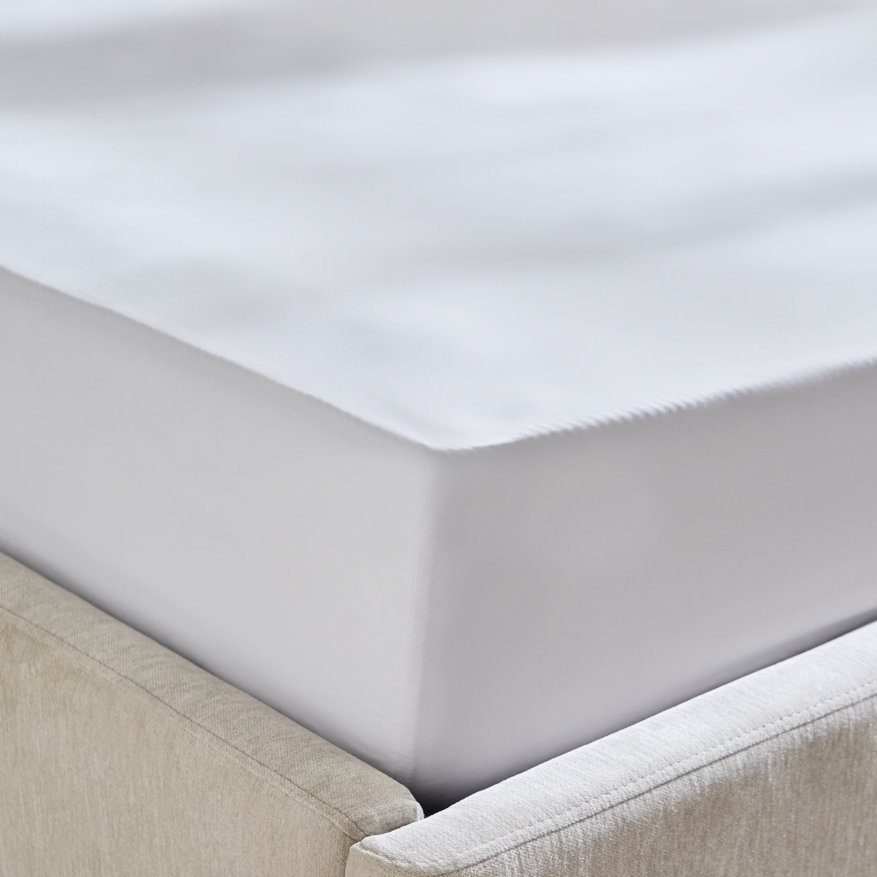 Derby Solid Microfiber Single Fitted Sheet - 90x190+20 cm-hbxhomeware-bedding-fittedsheets-image-3
