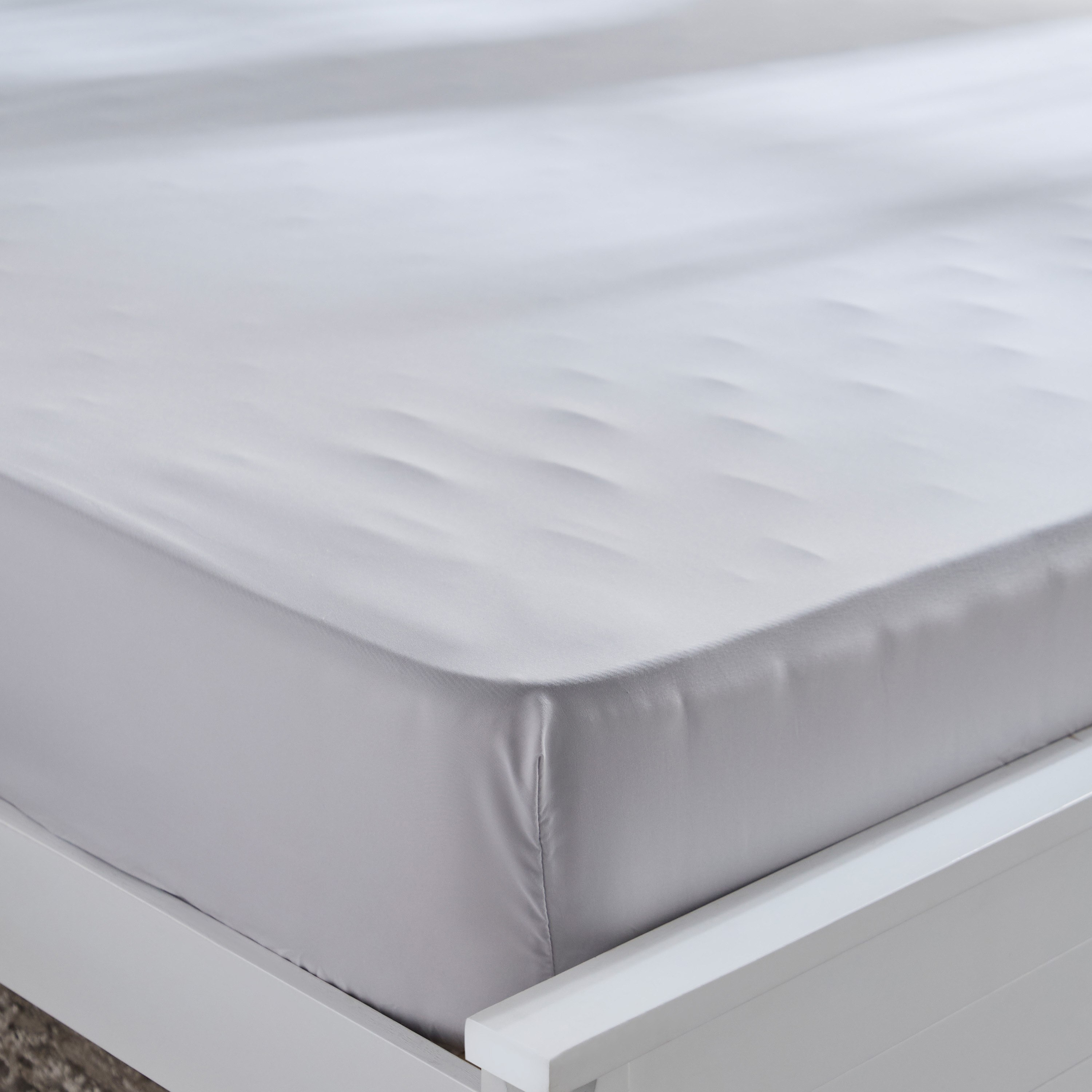 شرشف مطاطي كوين سادة من الألياف الدقيقة من ديربي - 150x200+25 سم-hbxhomeware-bedding-fittedsheets-image-3