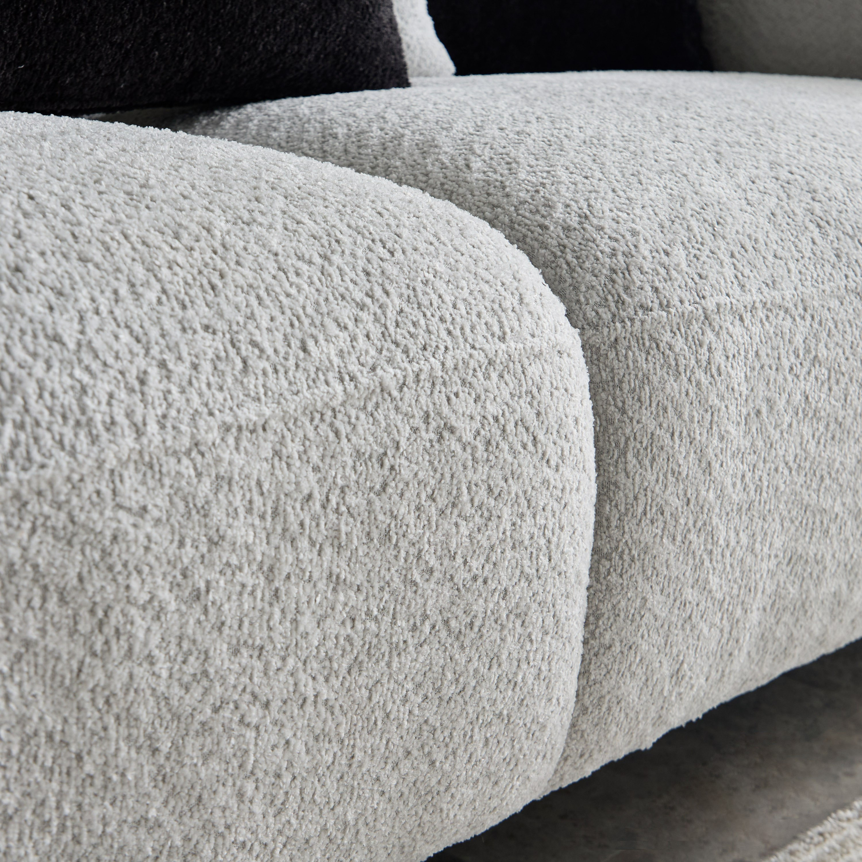 كنبة كبيرة قماش بـ3 مقاعد و5 وسائد من دلمون-hbxlivingroom-sofasandarmchairs-sofas-image-7