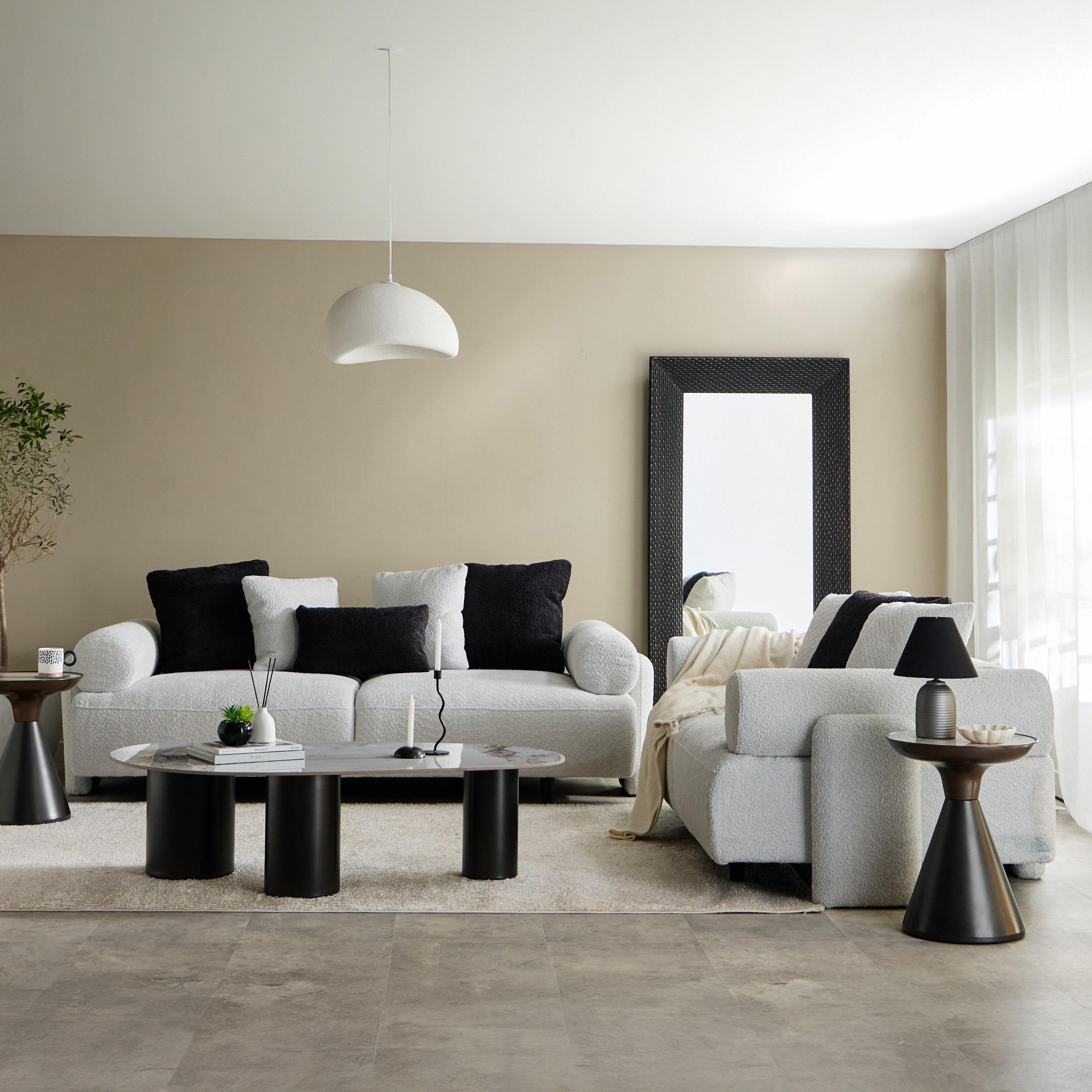 كنبة كبيرة قماش بمقعدين و3 وسائد من دلمون-hbxlivingroom-sofasandarmchairs-sofas-image-9