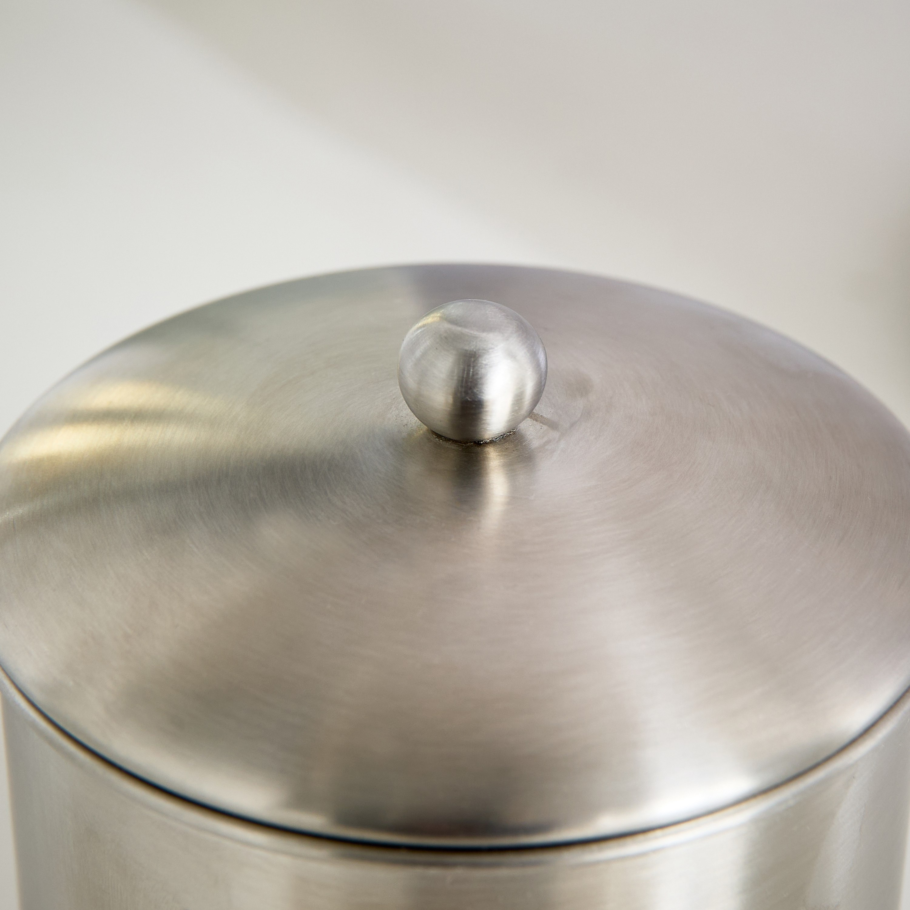 جرة قطن من أفيا-hbxhomeware-bathandlaundry-tissueboxesandcottonjars-image-3