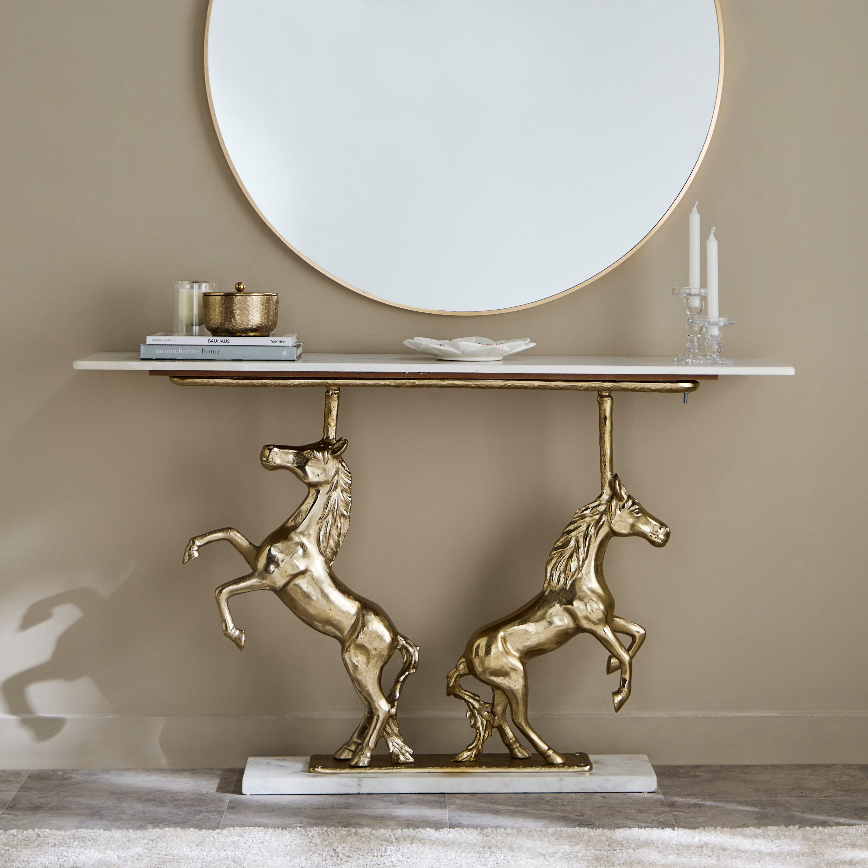 طاولة كونسول بسطح من الرخام الأصلي - فرايسيان من فيندرا-hbxfurniture-tablesandstands-consoletables-image-2