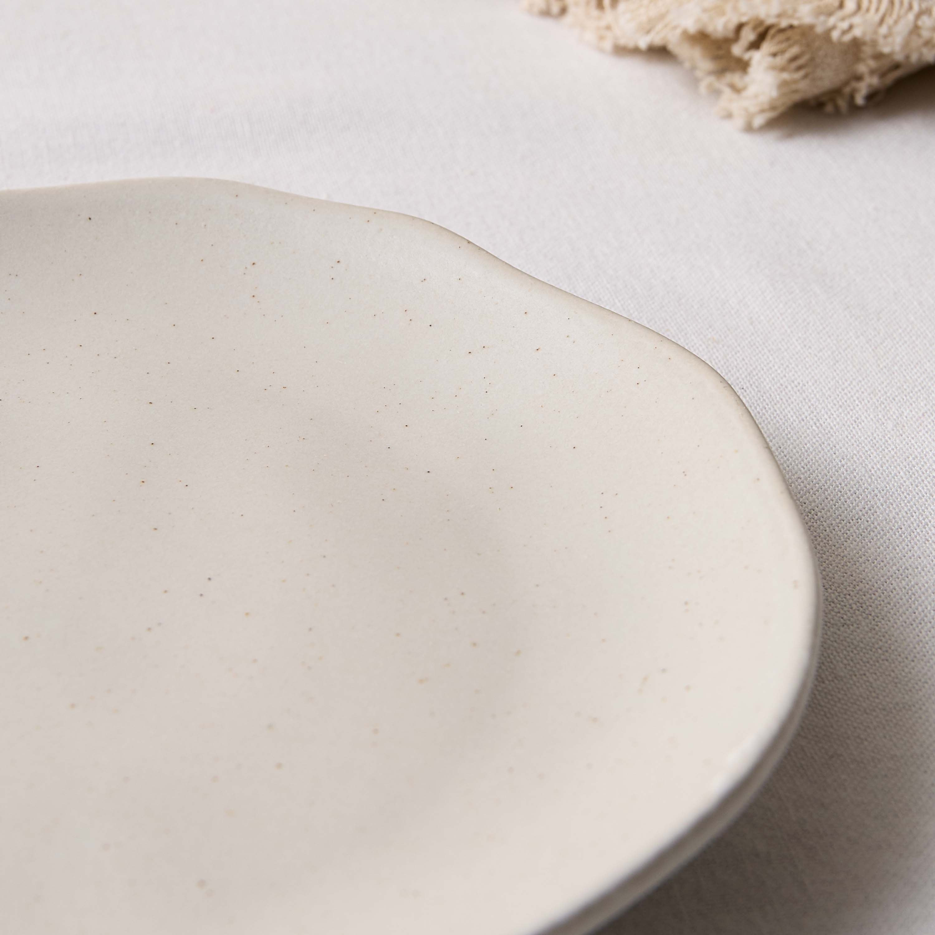 صحن حساء إيسنسياس من لينها - 21.5 سم-hbxdecorandfurnishings-tabletop-crockery-image-3