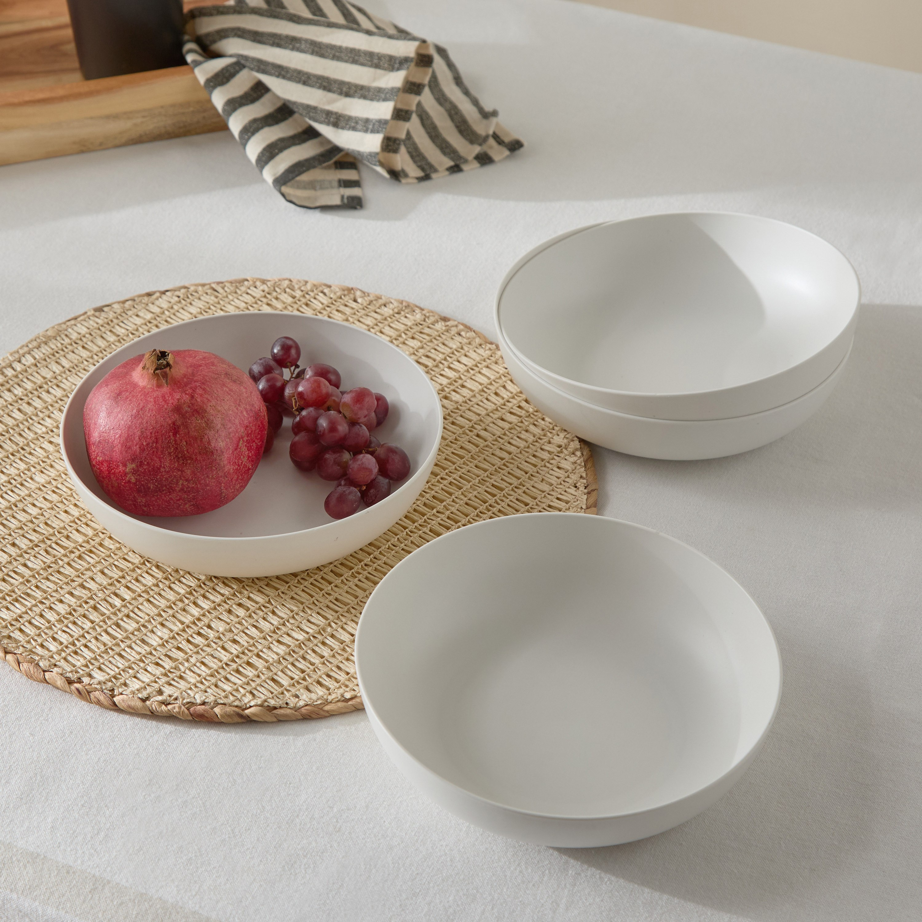 طقم صحون شوربة 4 قطع من ويتني-hbxdecorandfurnishings-tabletop-crockery-image-1