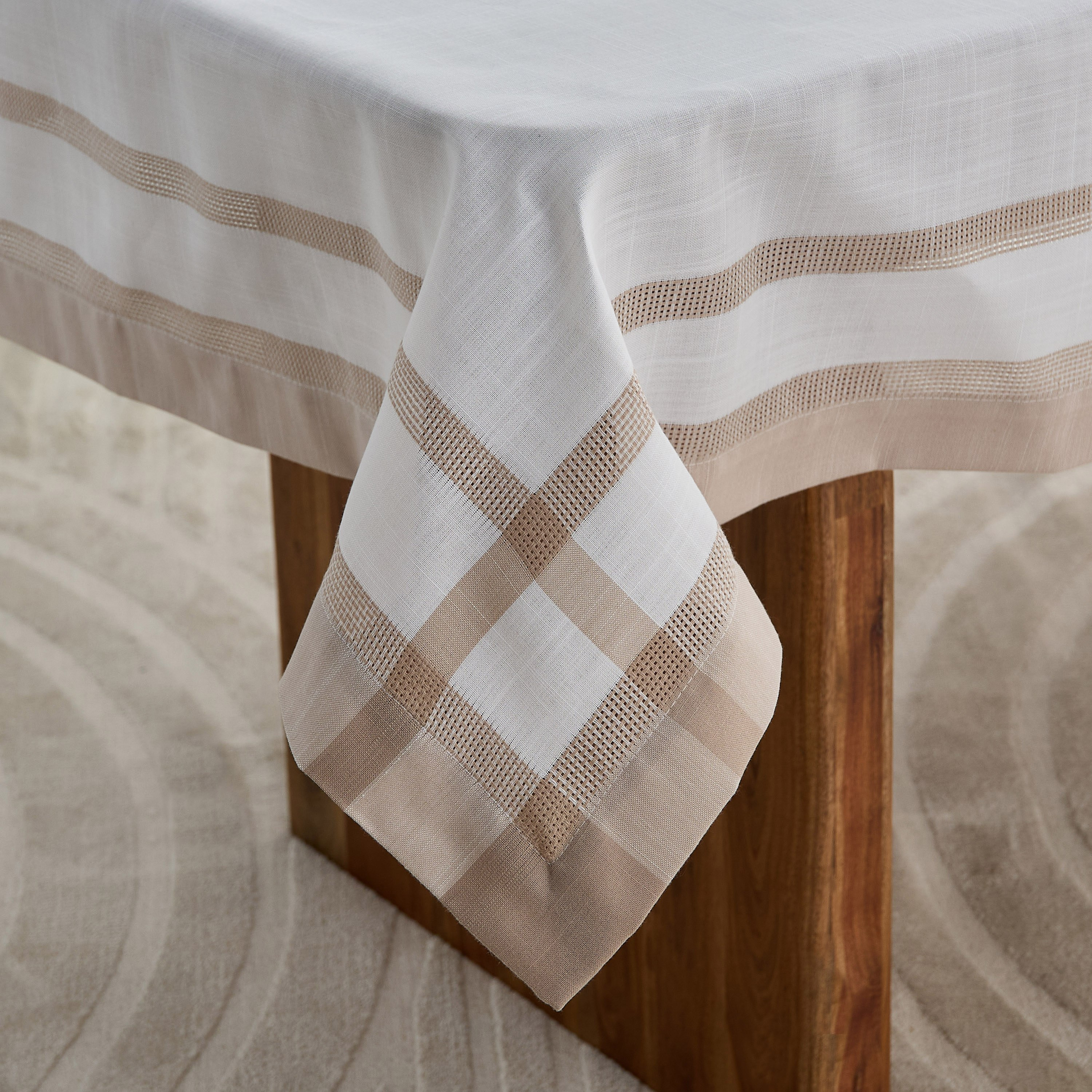 Lacelle Linen Look Table Cloth - 140x200 cm-hbxdecorandfurnishings-homefurnishings-tablelinens-image-2