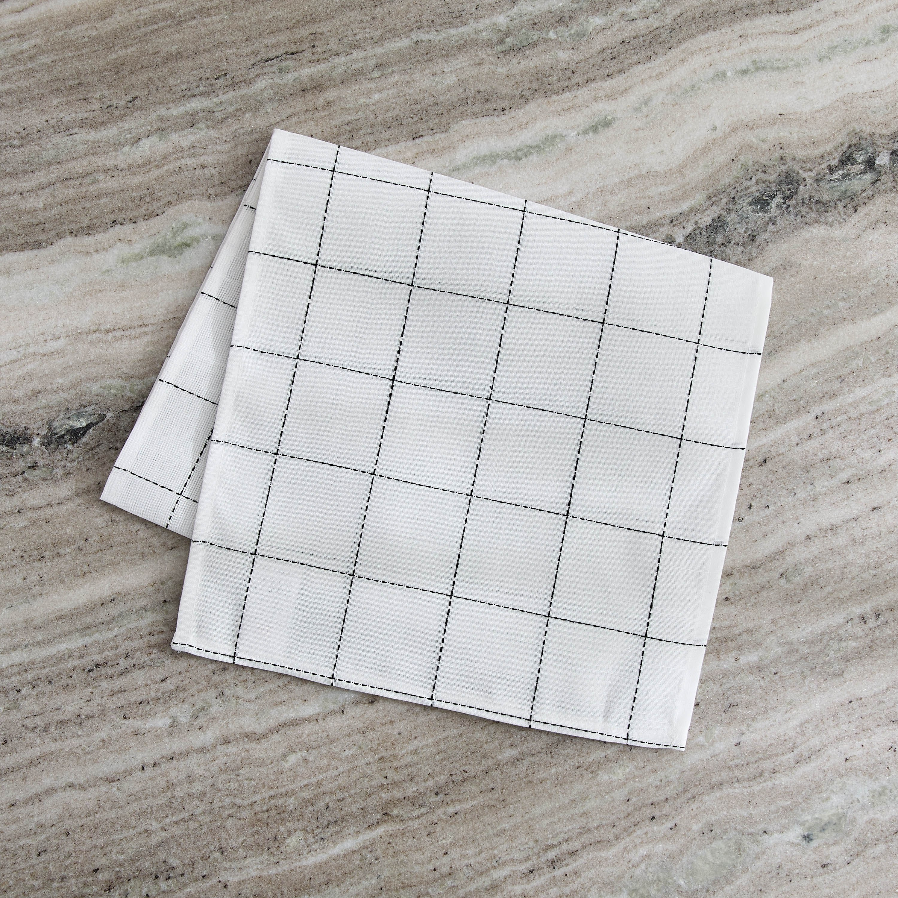 مفرش طاولة مربعات من بلانكو-hbxdecorandfurnishings-homefurnishings-tablelinens-image-3