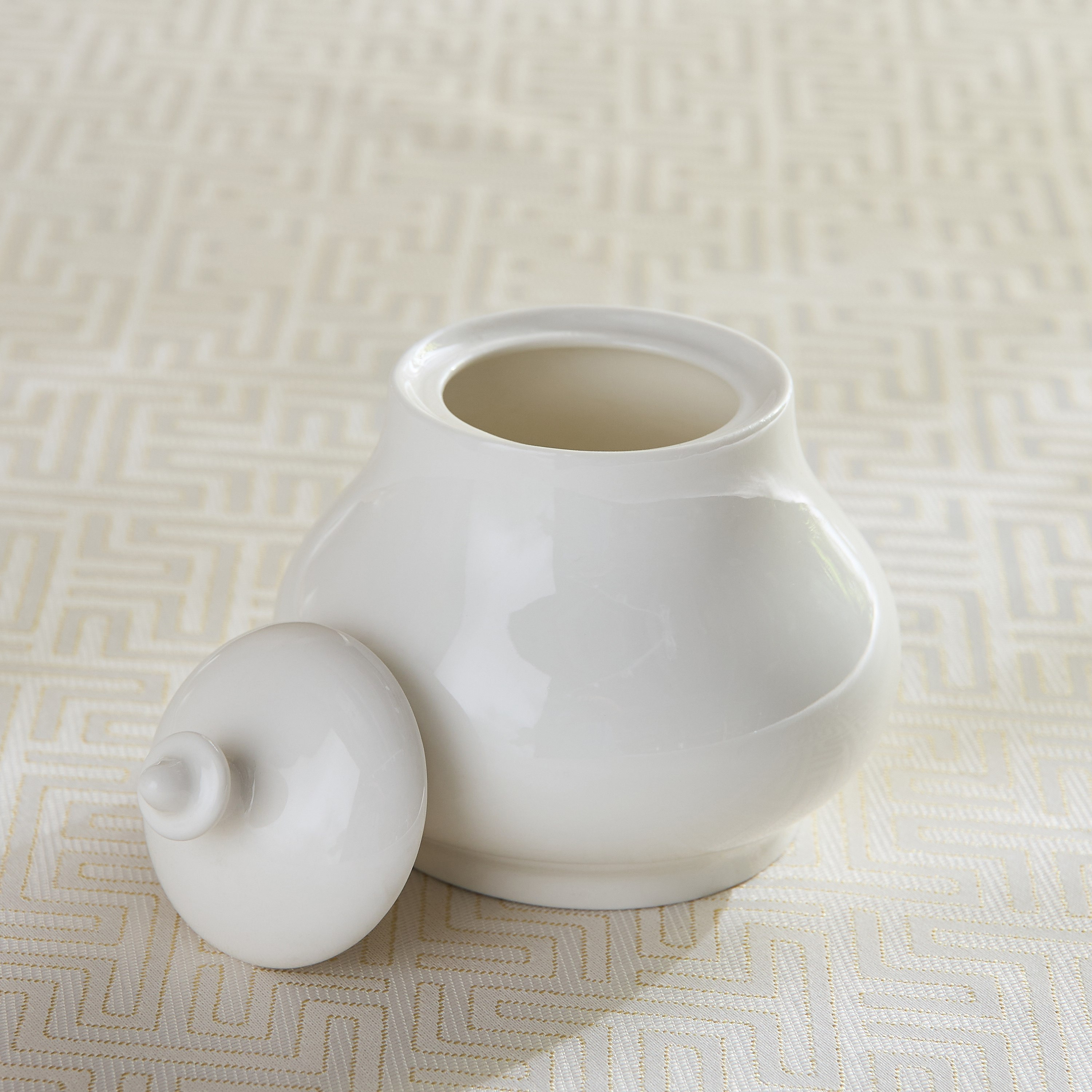 Crimsson Porcelain Sugar Pot - 350 ml-hbxhomeware-hbxkitchen-image-2