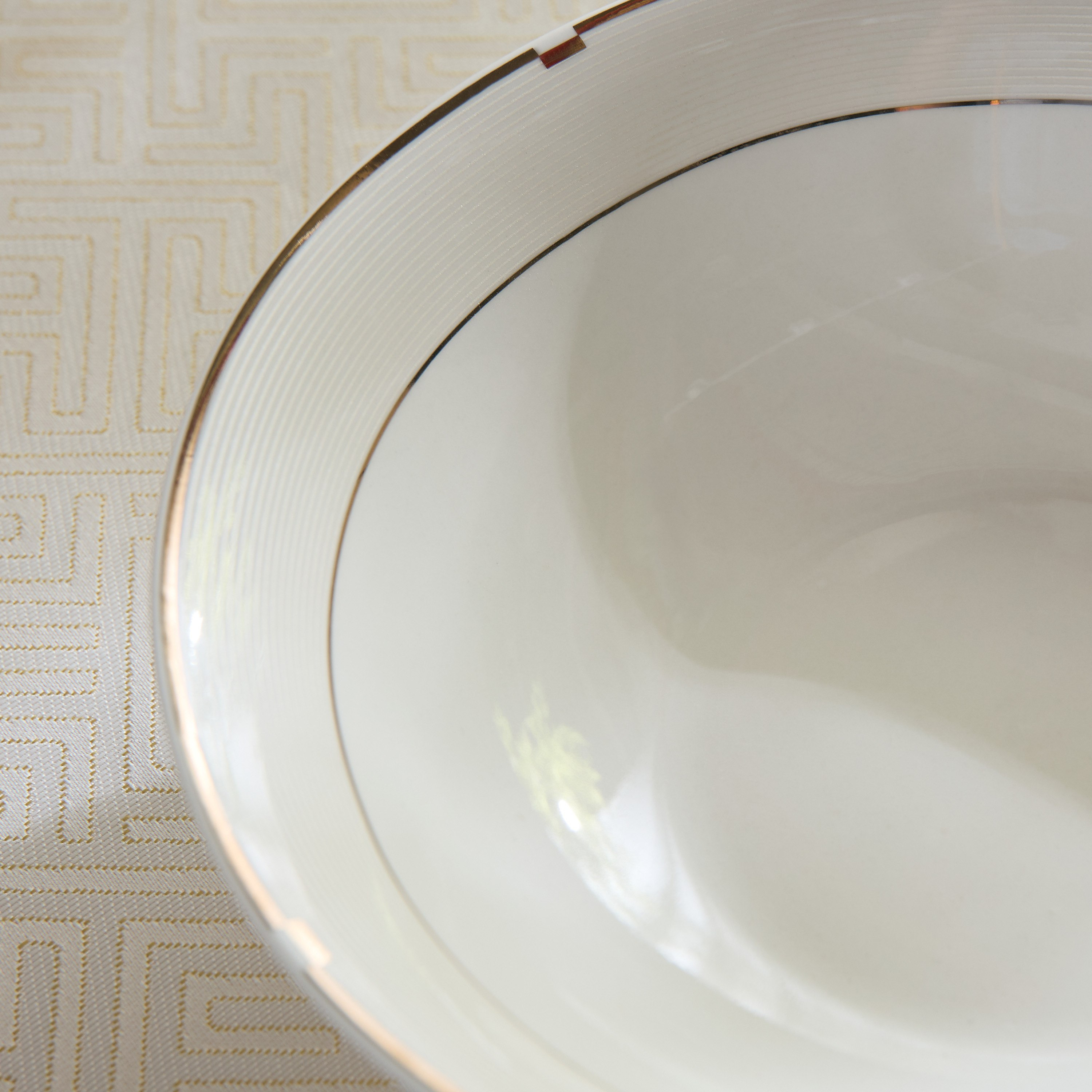 Gold Rib Serving Bowl - 22.5 cm-hbxdecorandfurnishings-tabletop-serveware-image-3