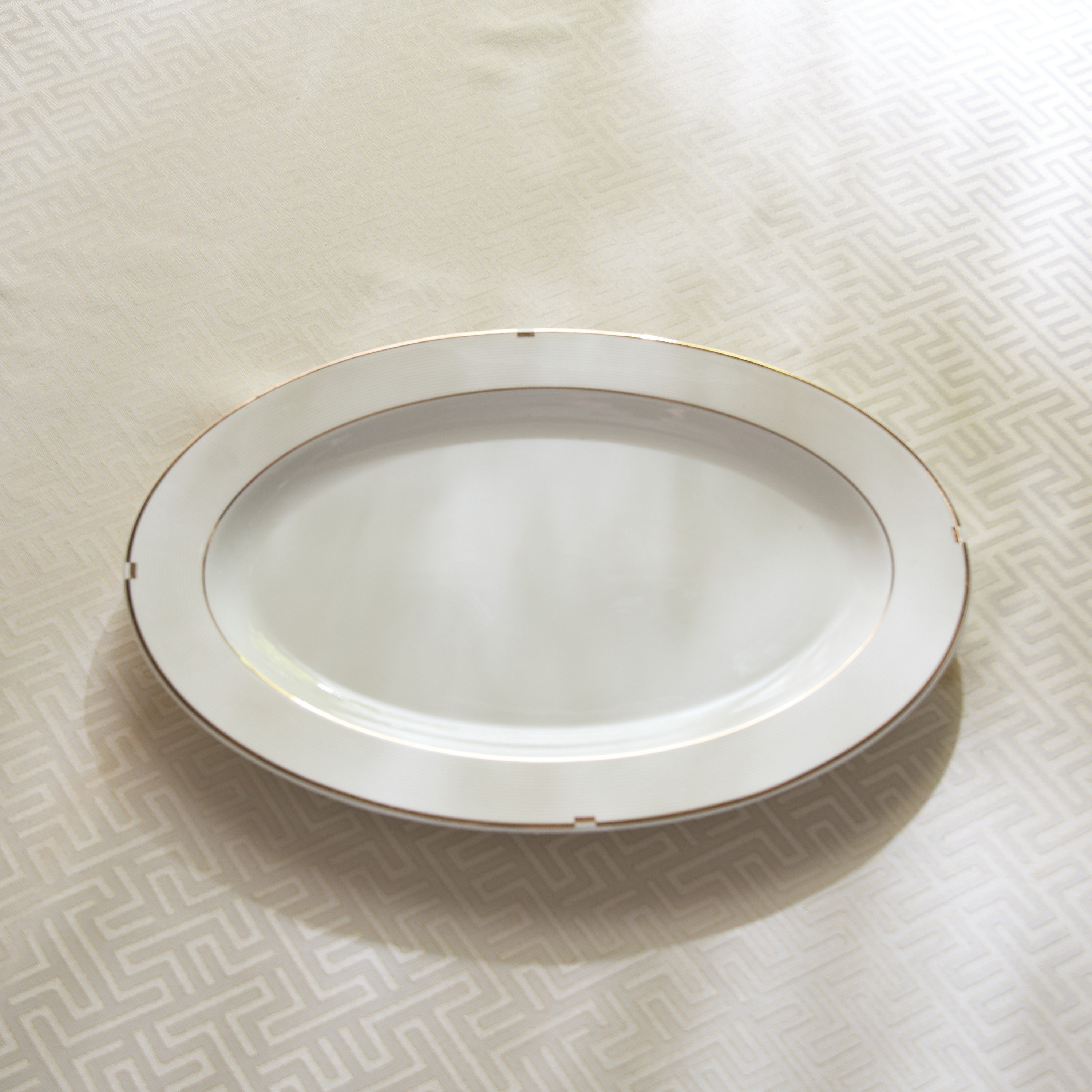 صحن تقديم بتفاصيل ذهبية - 35.5 سم-hbxhomeware-hbxkitchen-image-2