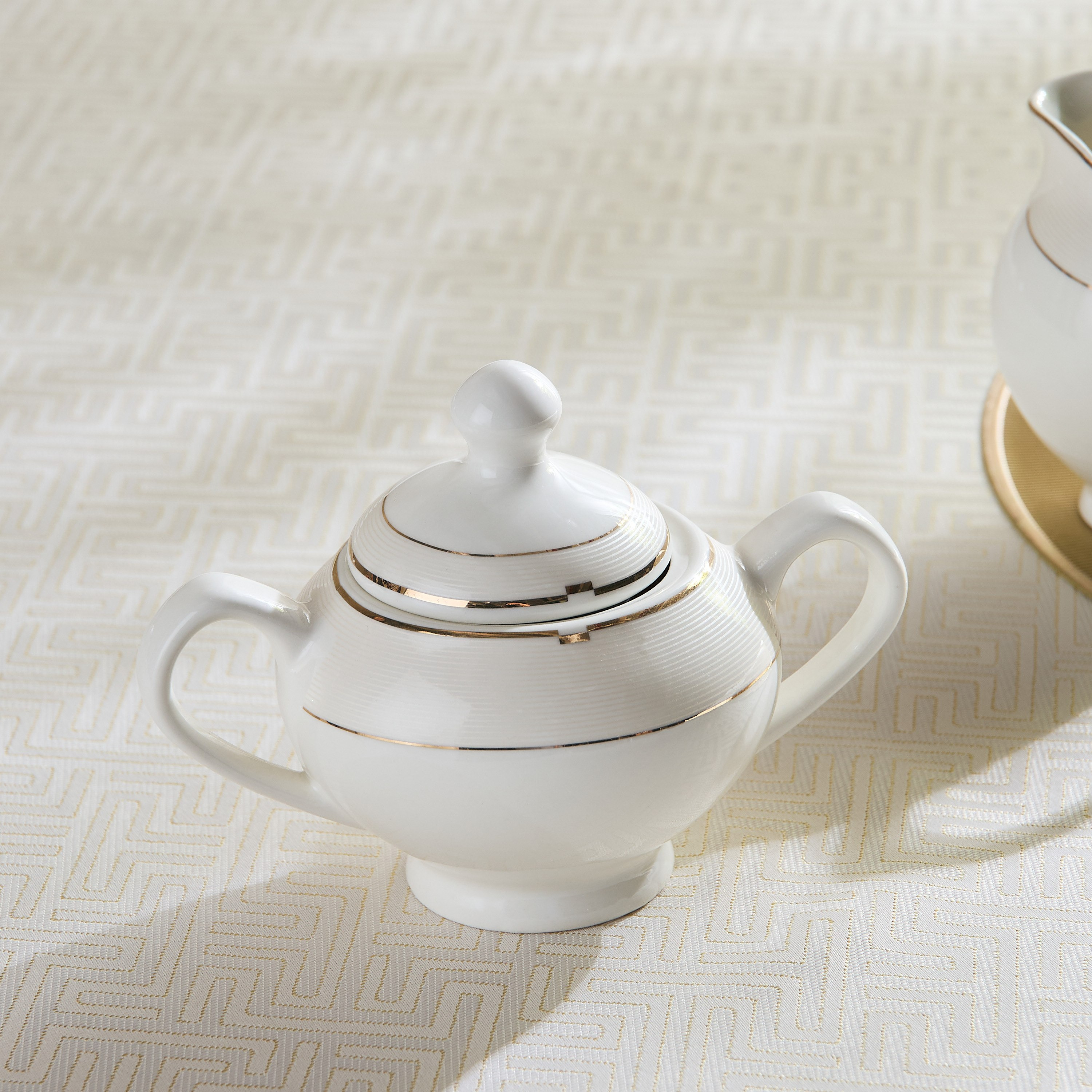 وعاء سكر بغطاء وتفاصيل ذهبية-hbxhomeware-hbxkitchen-image-1