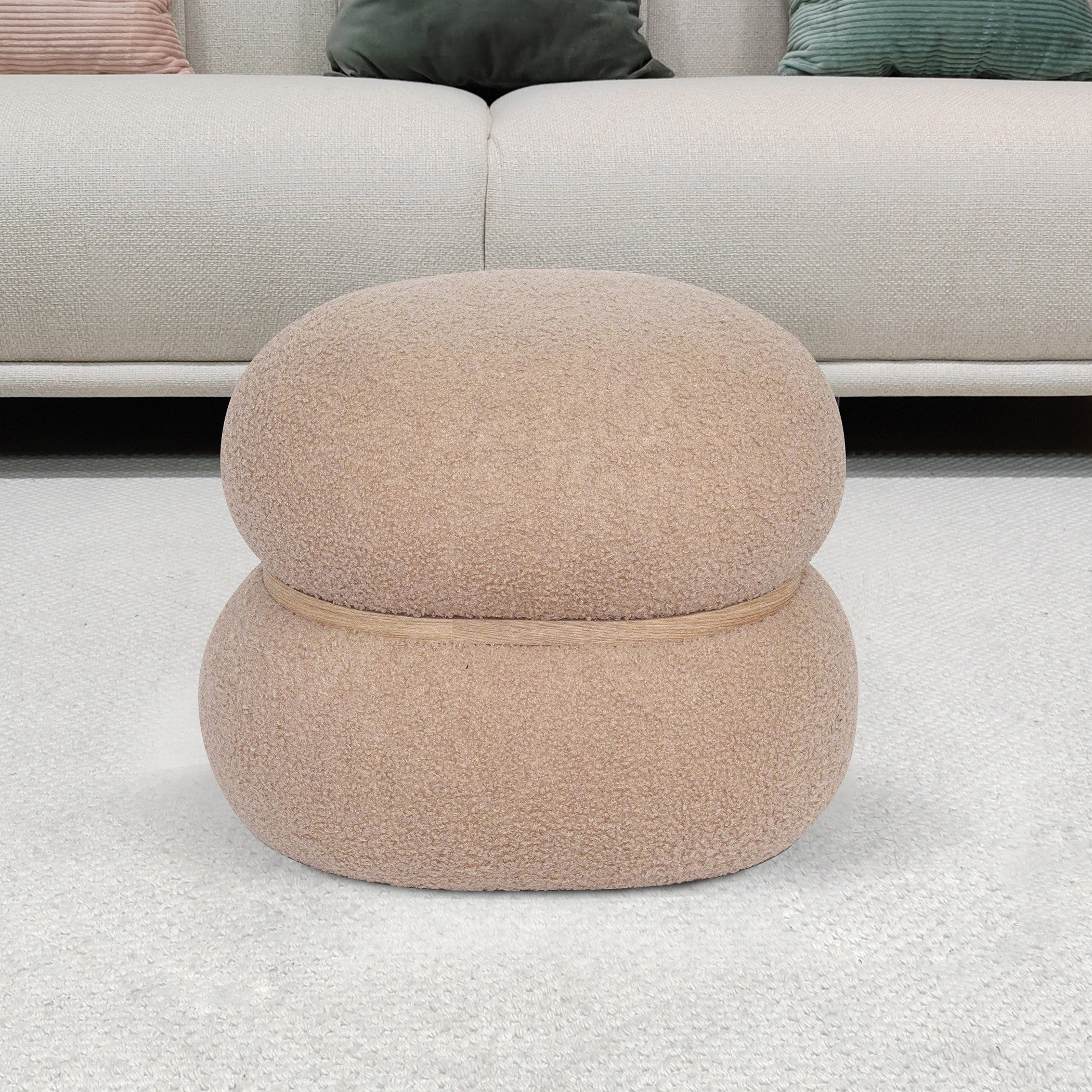 مقعد عثماني قماش من جيا-hbxlivingroom-sofasandarmchairs-ottomansandfootstools-image-1