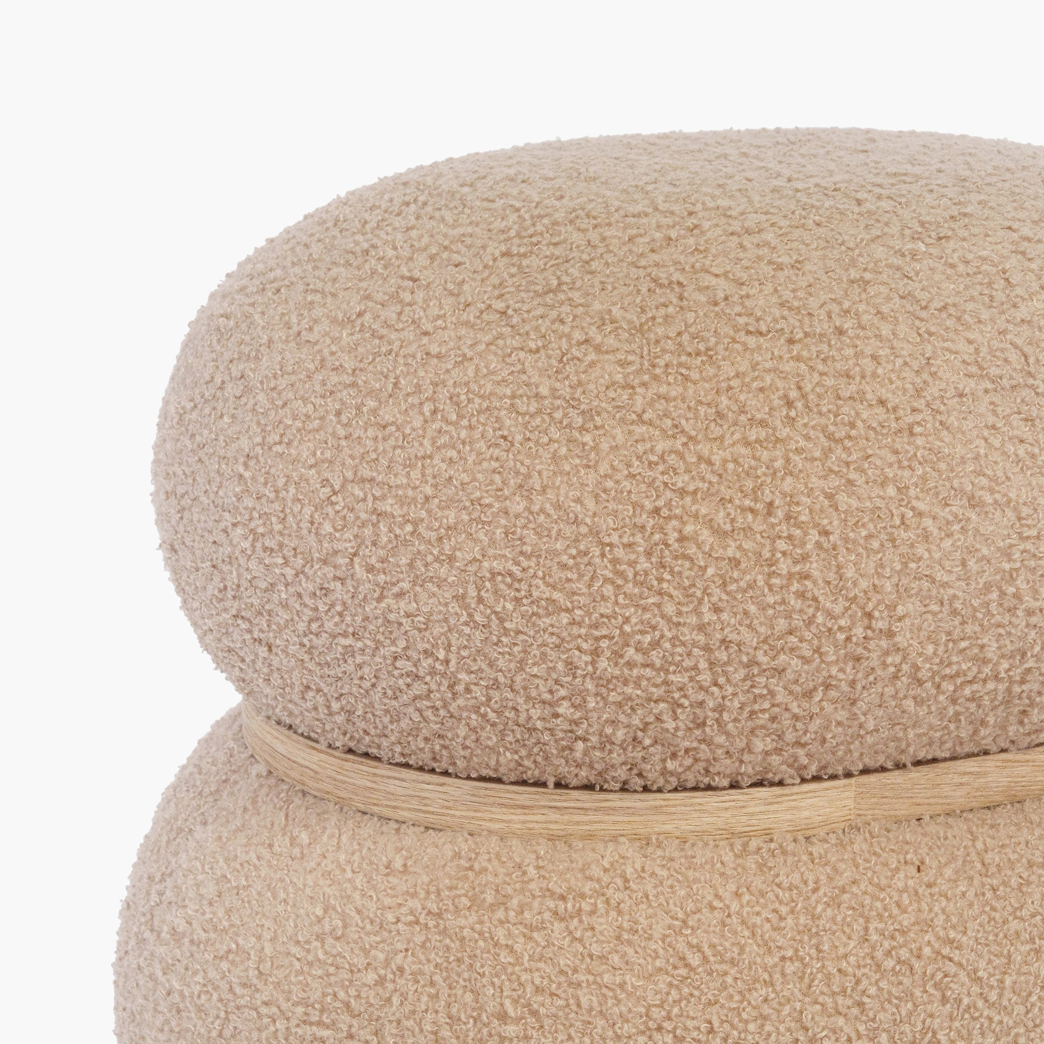 مقعد عثماني قماش من جيا-hbxlivingroom-sofasandarmchairs-ottomansandfootstools-image-5