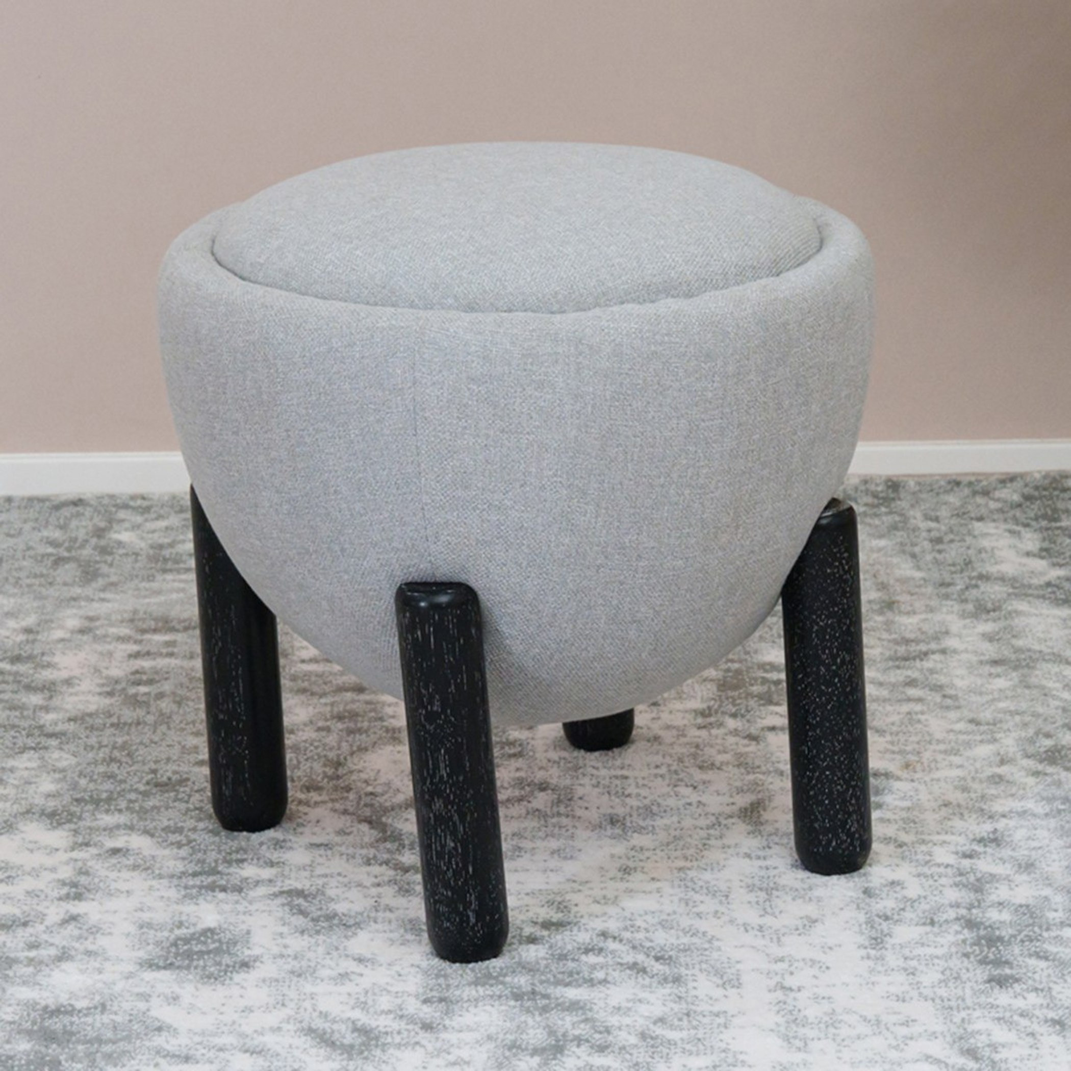 كرسي قماش نكست من سويز-hbxlivingroom-sofasandarmchairs-ottomansandfootstools-image-1