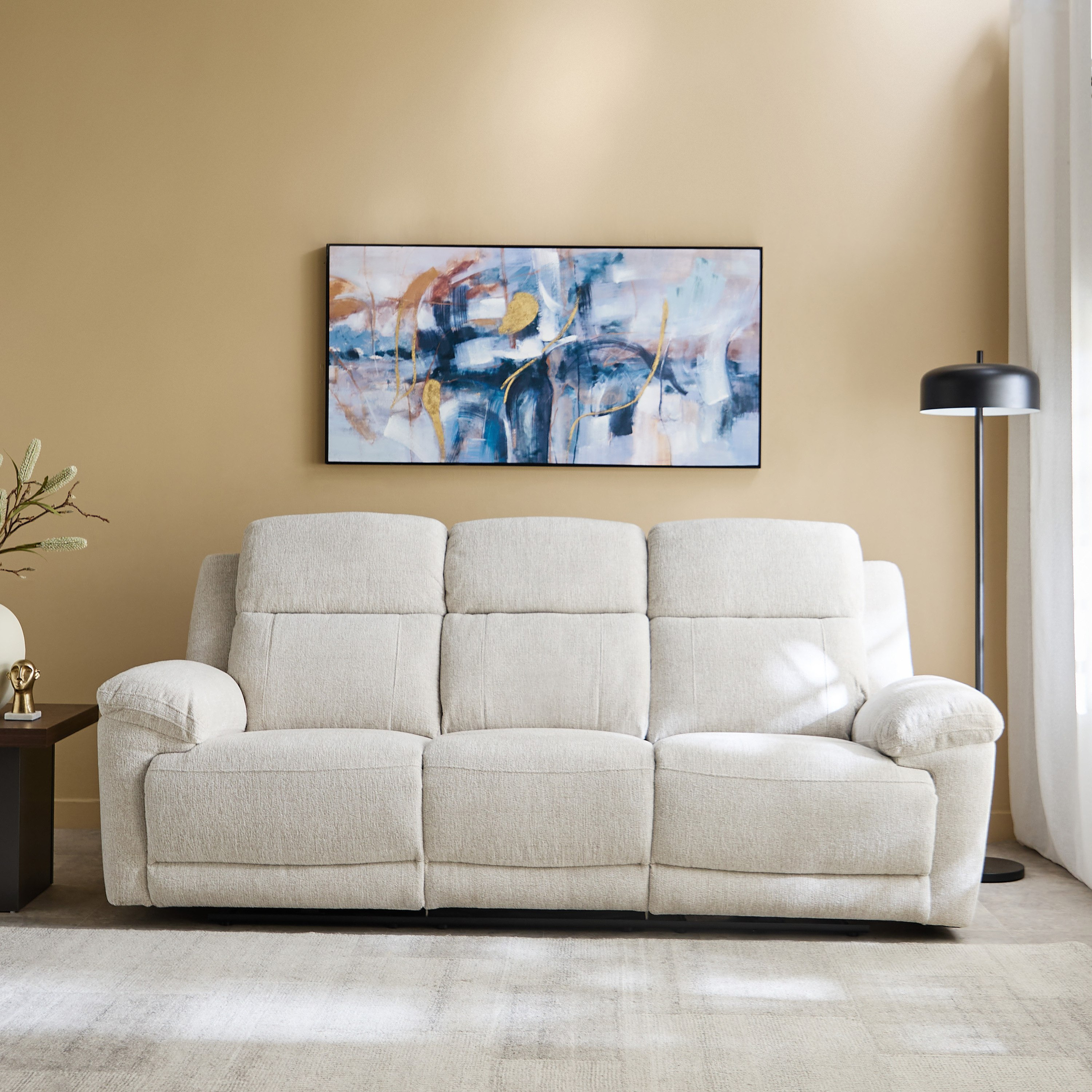 كنبة قماش بثلاثة مقاعد مع مسند قابل للطي وحاملين للأكواب من هارفارد باور-hbxlivingroom-sofasandarmchairs-sofas-image-4