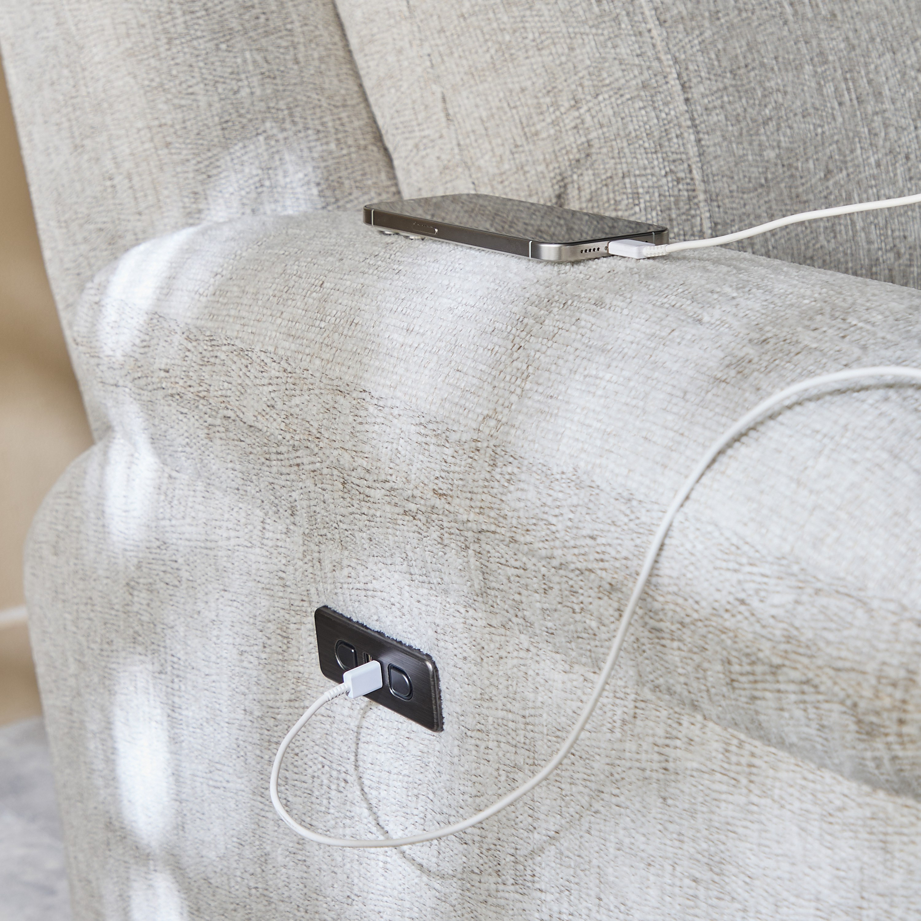 كرسي استرخاء يعمل بالطاقة بمساند ذراعين من هارفارد-hbxfurniture-sofasandarmchairs-reclinersofas-image-8