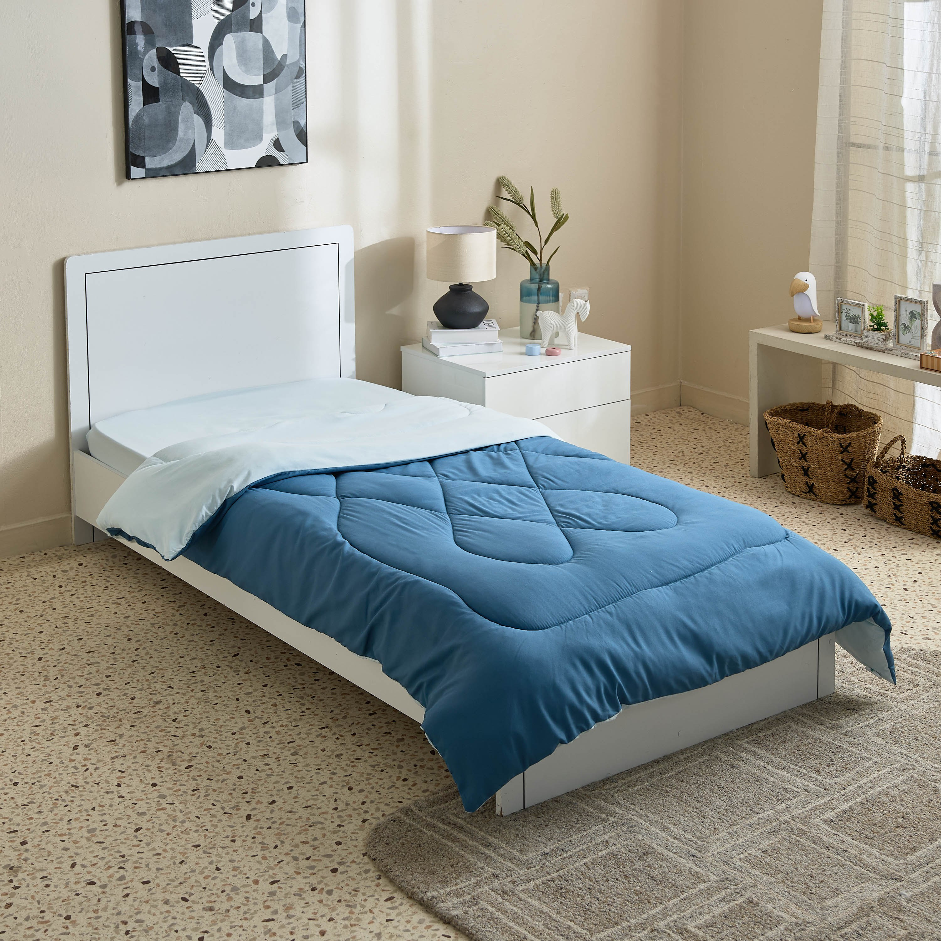 لحاف فردي على الوجهين من الألياف الدقيقة من فليبزي- 220x135 سم-hbxkidsandyouth-beddingandfurnishings-comfortersets-image-1