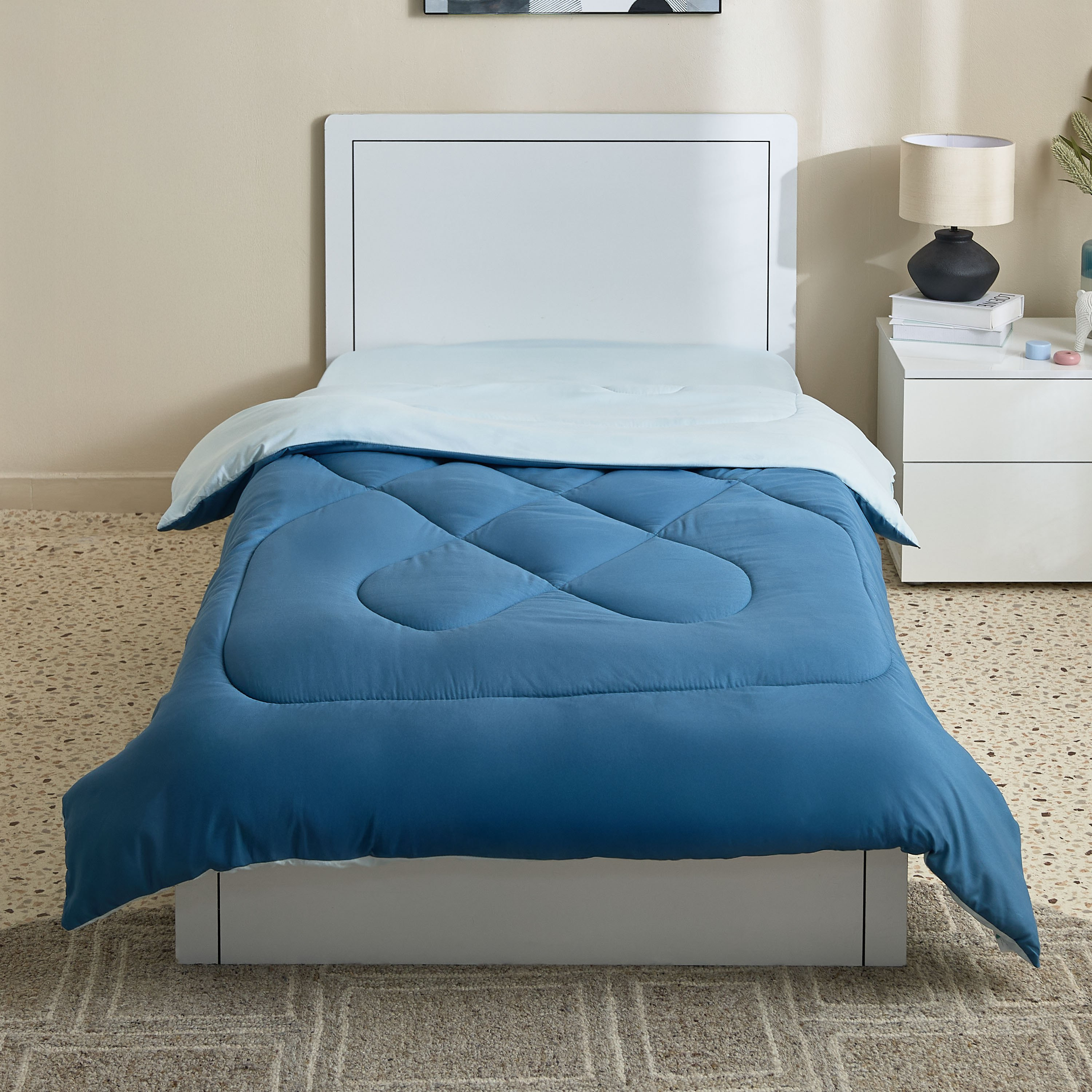 لحاف فردي على الوجهين من الألياف الدقيقة من فليبزي- 220x135 سم-hbxkidsandyouth-beddingandfurnishings-comfortersets-image-2
