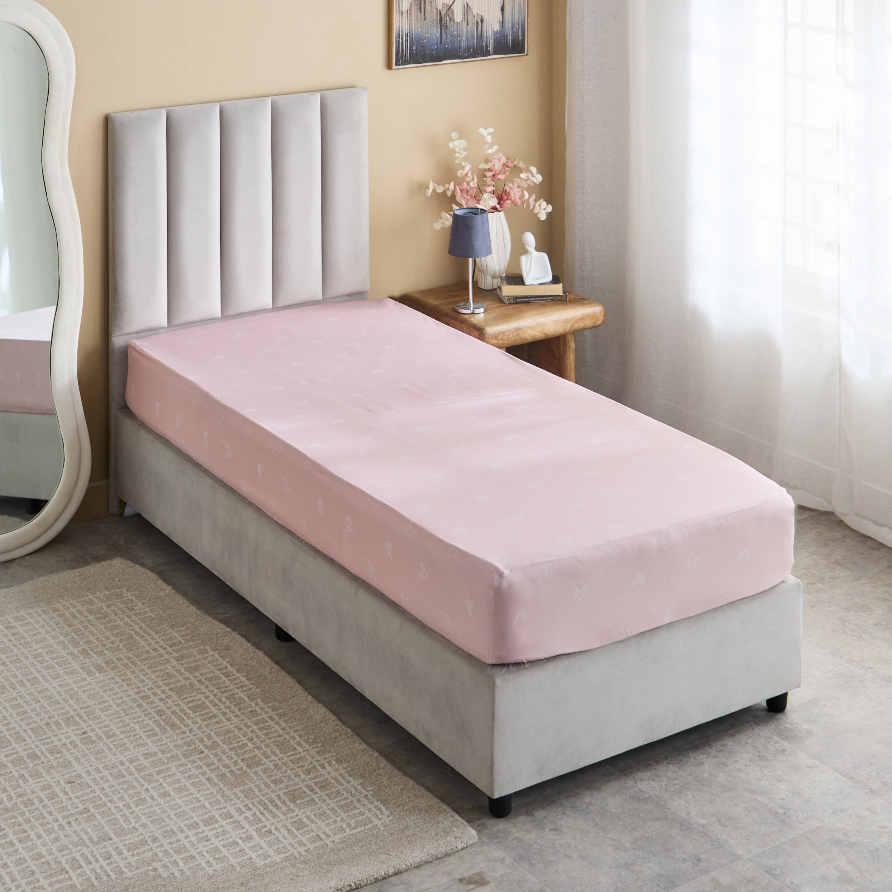 شرشف مطاطي فردي من الألياف الدقيقة بتصميم قلوب من نورا - 90x190+20 سم-hbxhomeware-hbxbedroom-image-2