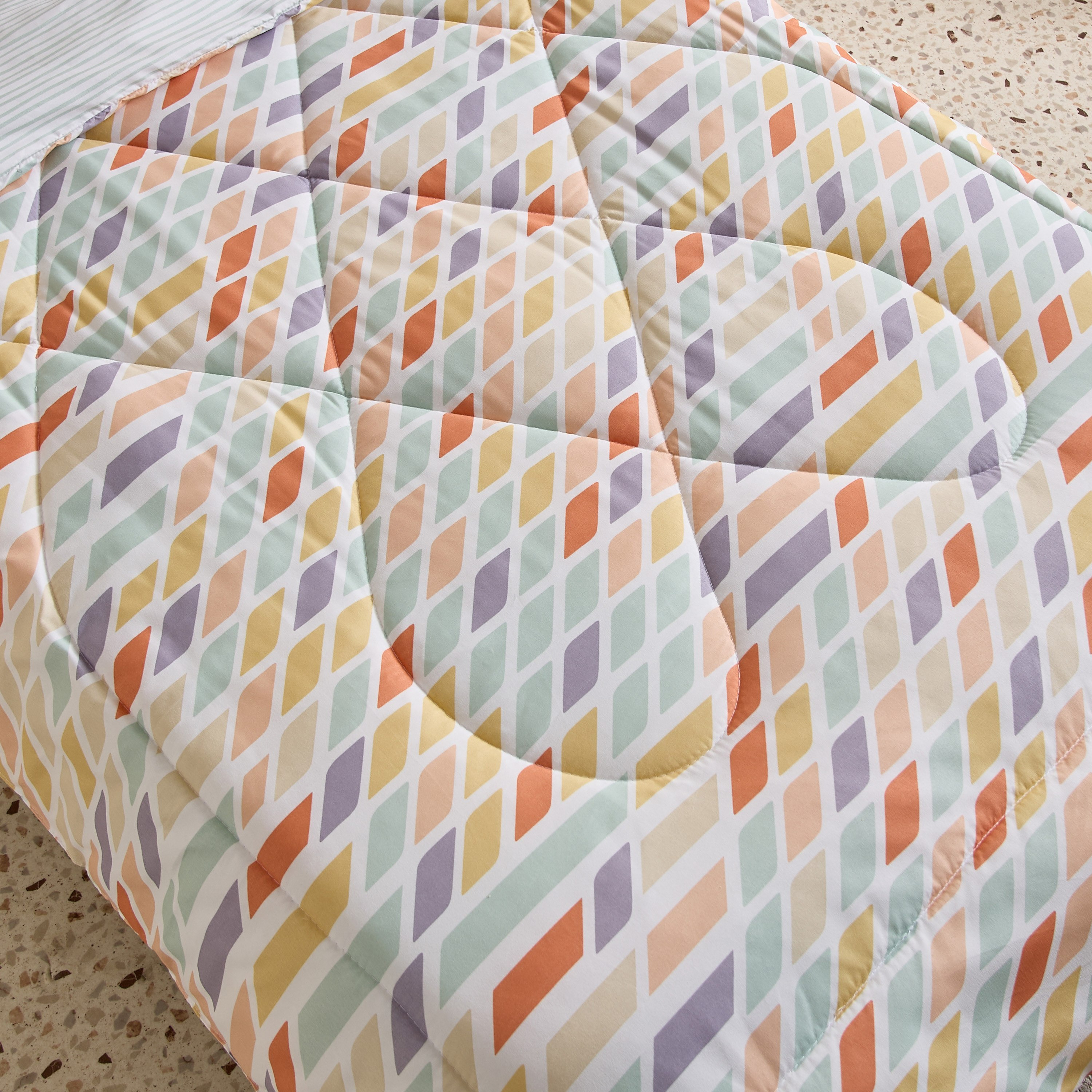 لحاف فردي من الألياف الدقيقة بريزم من نورا - 135x220-hbxkidsandyouth-beddingandfurnishings-comfortersets-image-5
