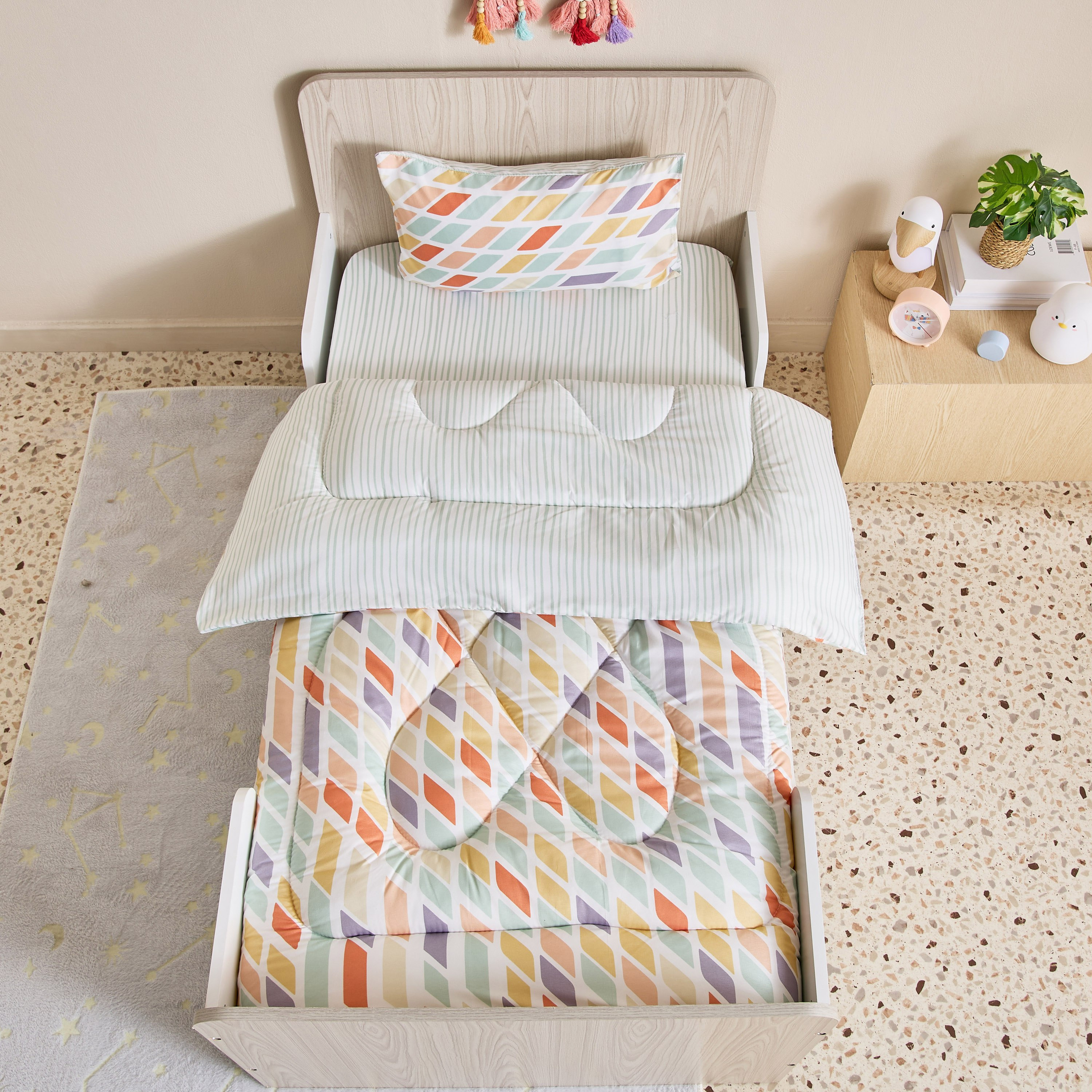 Nora Prism Microfibre Toddler Comforter with Fitted Sheet and Pillow Case Set - 100x150 cm-hbxkidsandyouth-beddingandfurnishings-comfortersets-image-3