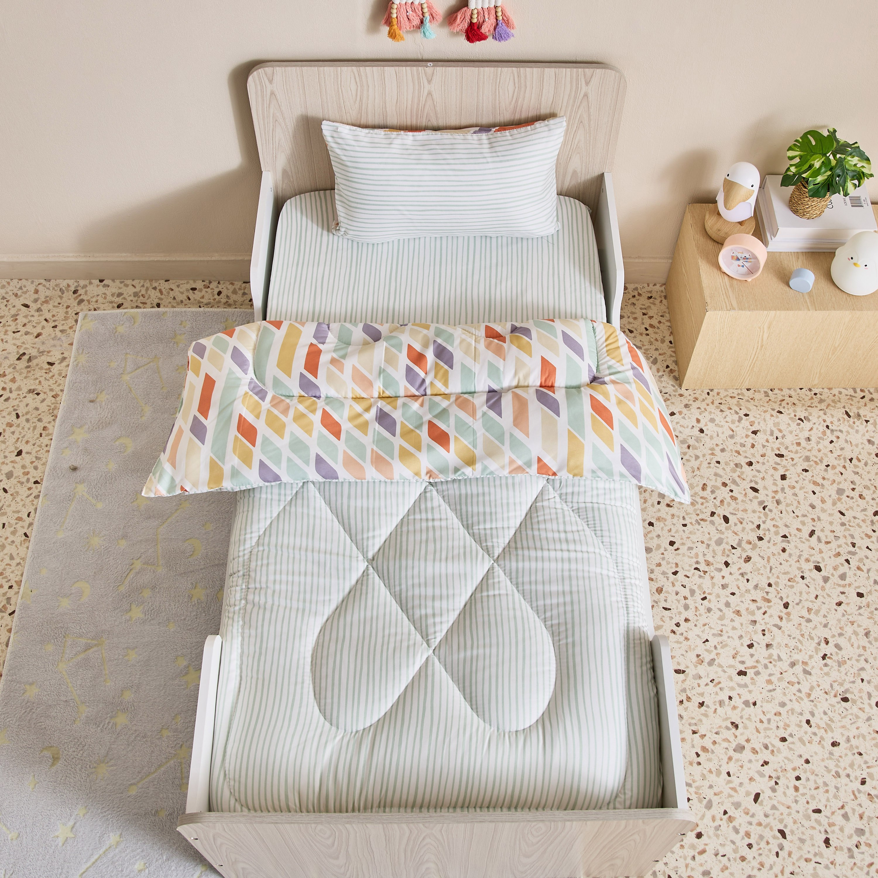 Nora Prism Microfibre Toddler Comforter with Fitted Sheet and Pillow Case Set - 100x150 cm-hbxkidsandyouth-beddingandfurnishings-comfortersets-image-4