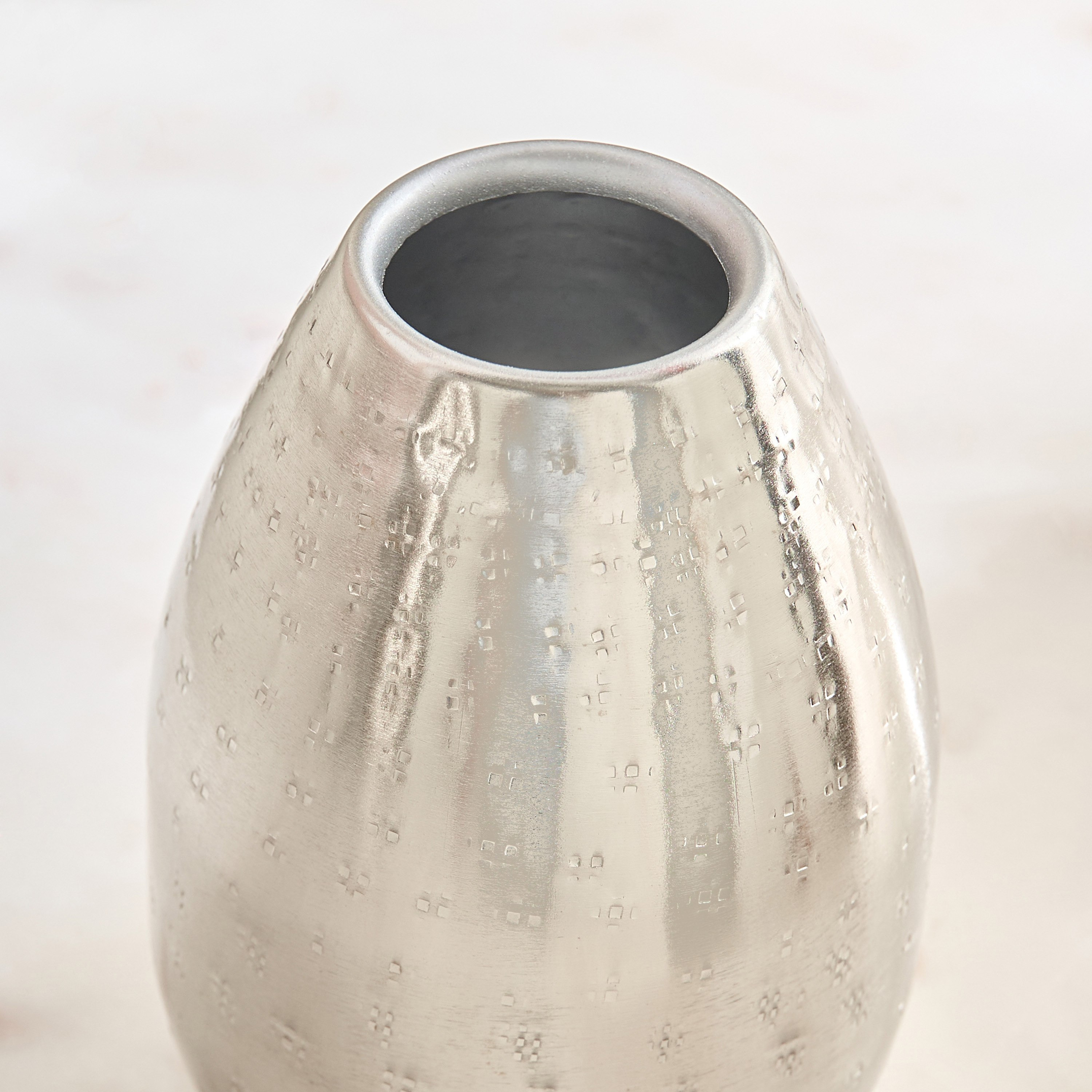 Avya Metal Etched Vase - 10x10x15 cm-hbxbedroom-decorandaccessories-vases-image-3