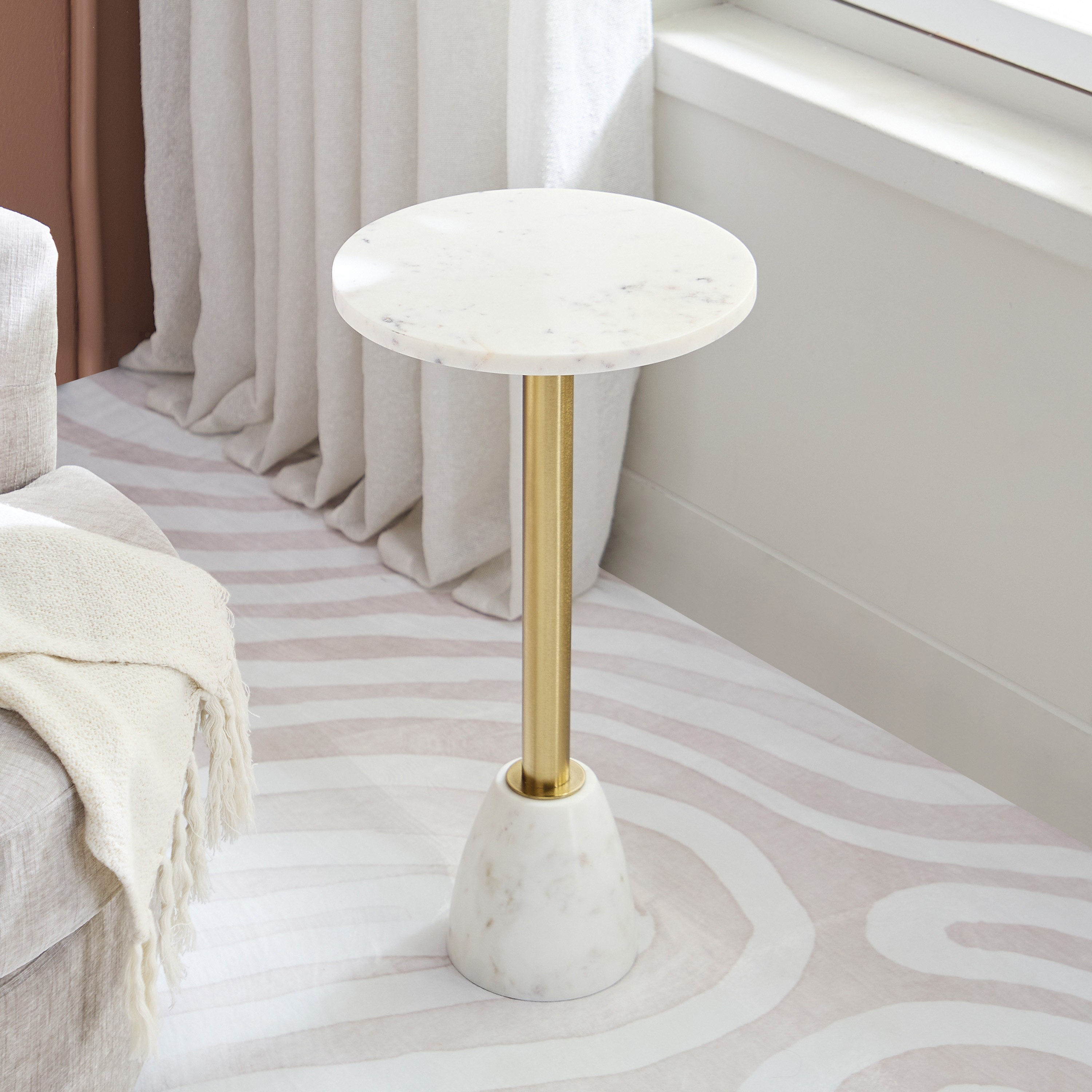 طاولة بسطح من الرخام الأصلي - جيس من كافون-hbxfurniture-livingroom-endtables-image-2