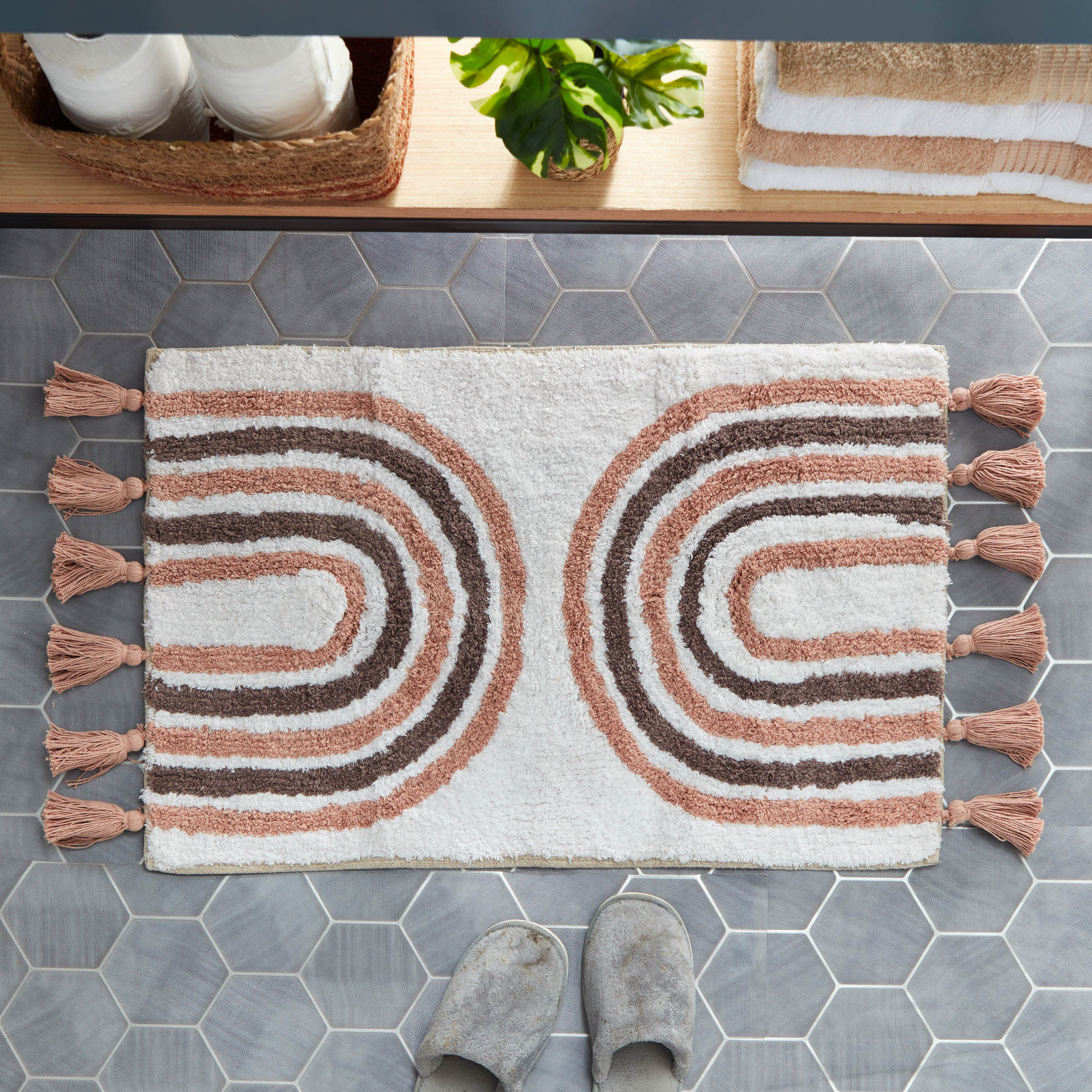 سجادة حمام قطن بتصميم ريفي من ميلتون - 50x80 سم-hbxhomeware-kidsessentials-kidsbathmatsandtubmats-image-1