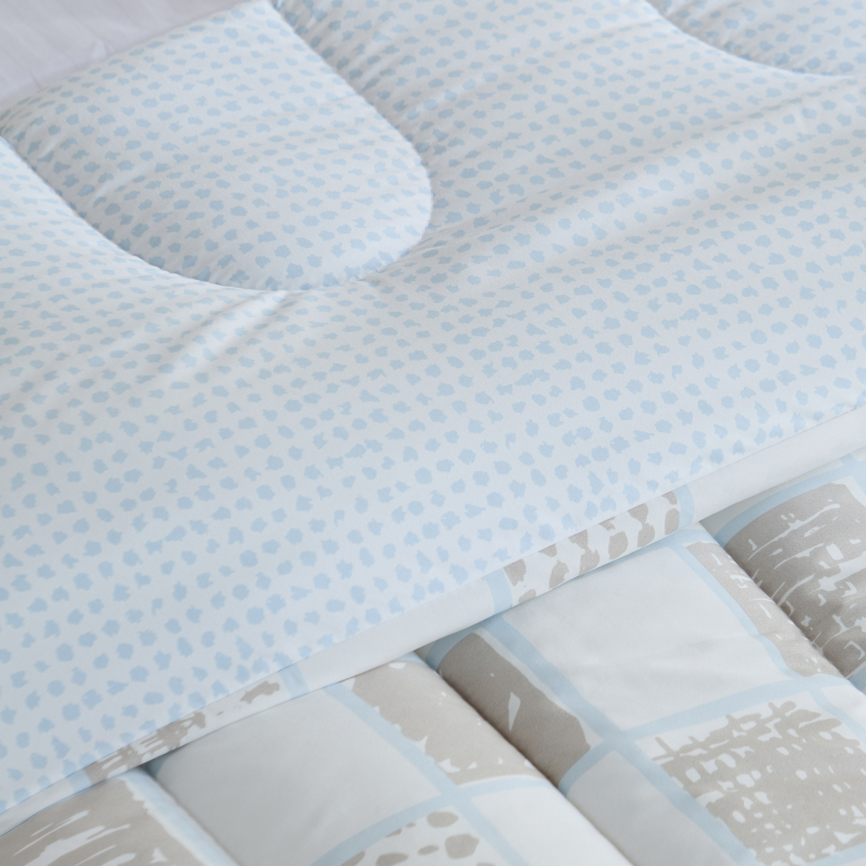 طقم لحاف توين مايكروفايبر قطعتين بطبعات ديلفا من أونتاريو - 160x220 سم-hbxhomeware-hbxbedroom-image-4