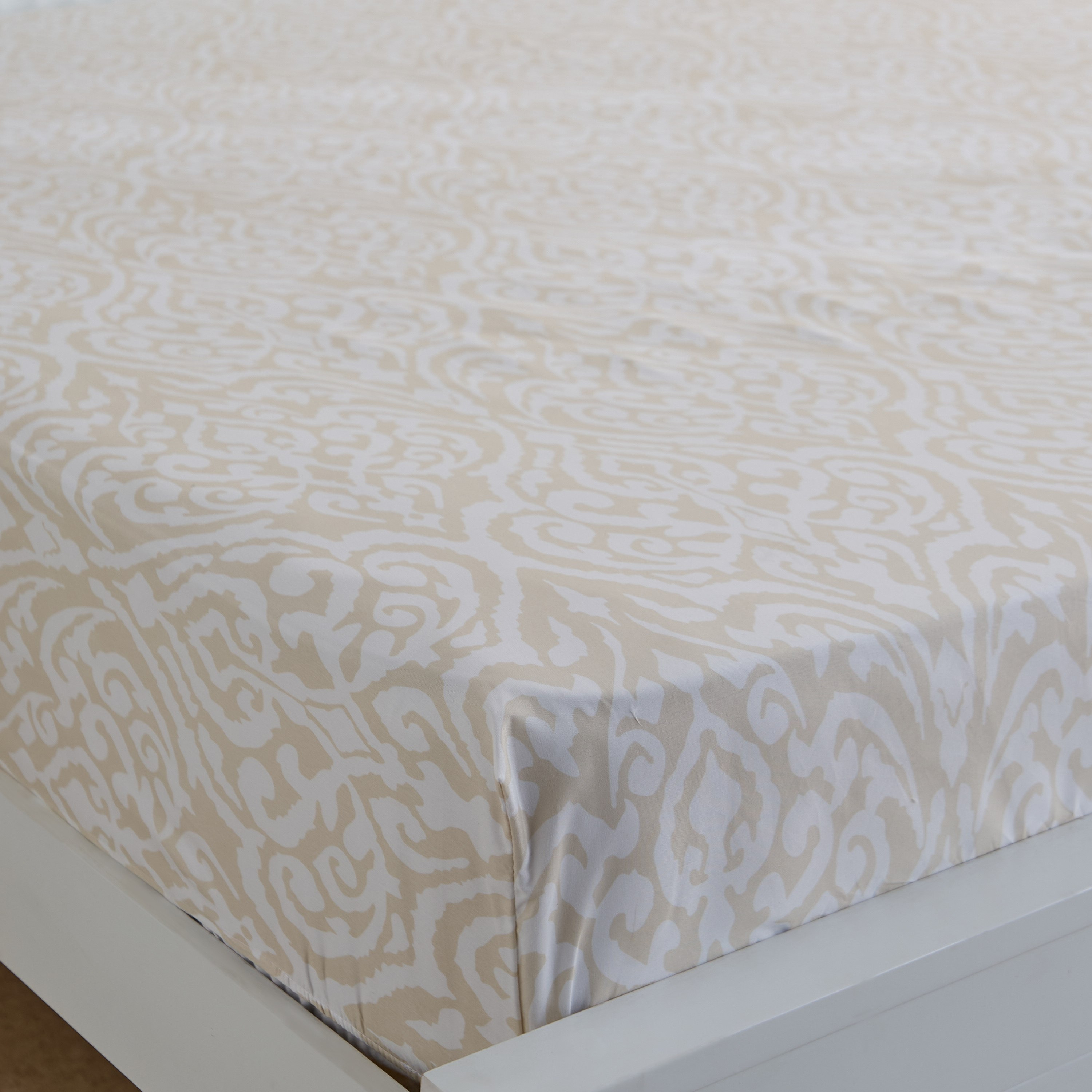 Matrix Essen King Fitted Sheet - 180x200+20 cm-hbxhomeware-hbxbedroom-image-1