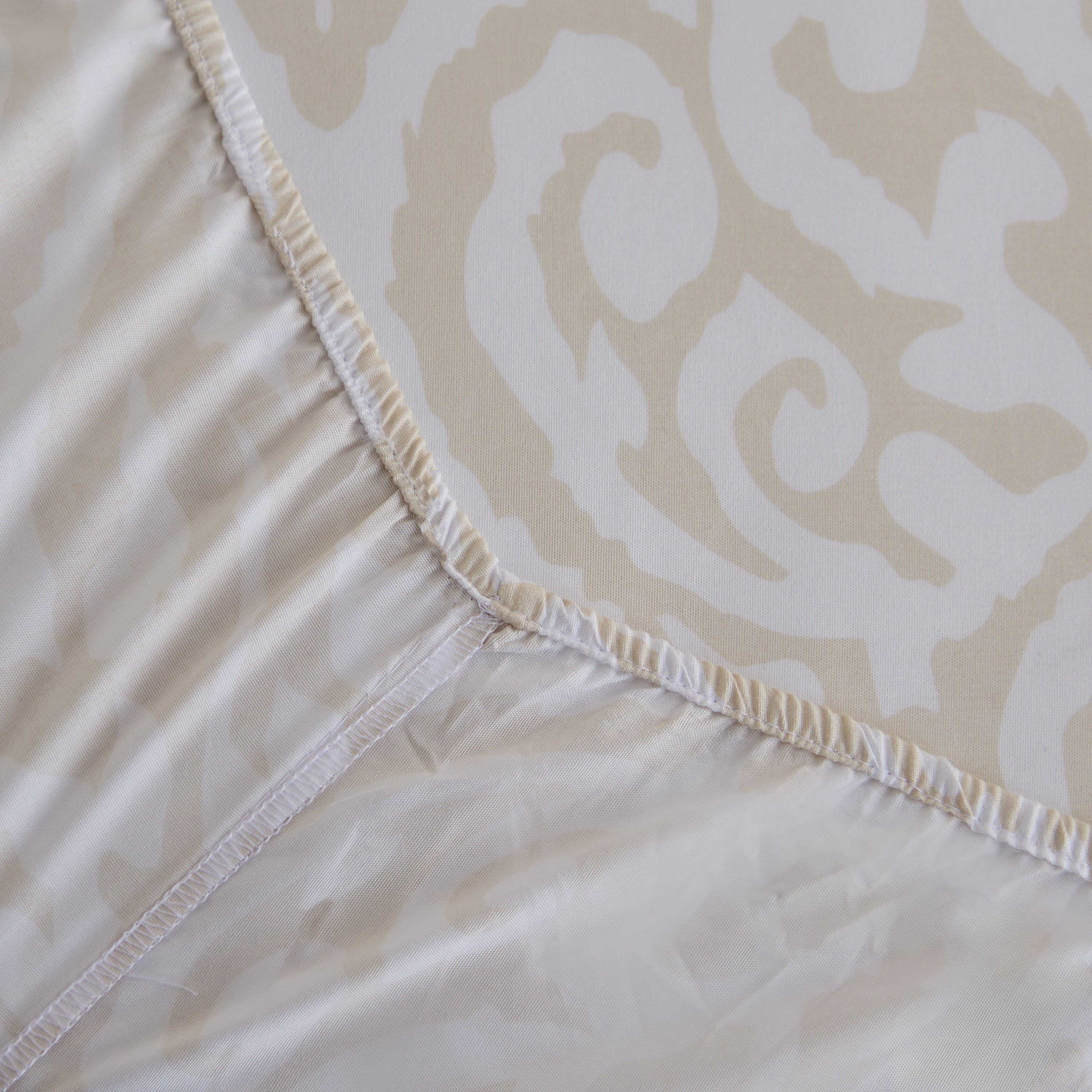 Matrix Essen King Fitted Sheet - 180x200+20 cm-hbxhomeware-hbxbedroom-image-6