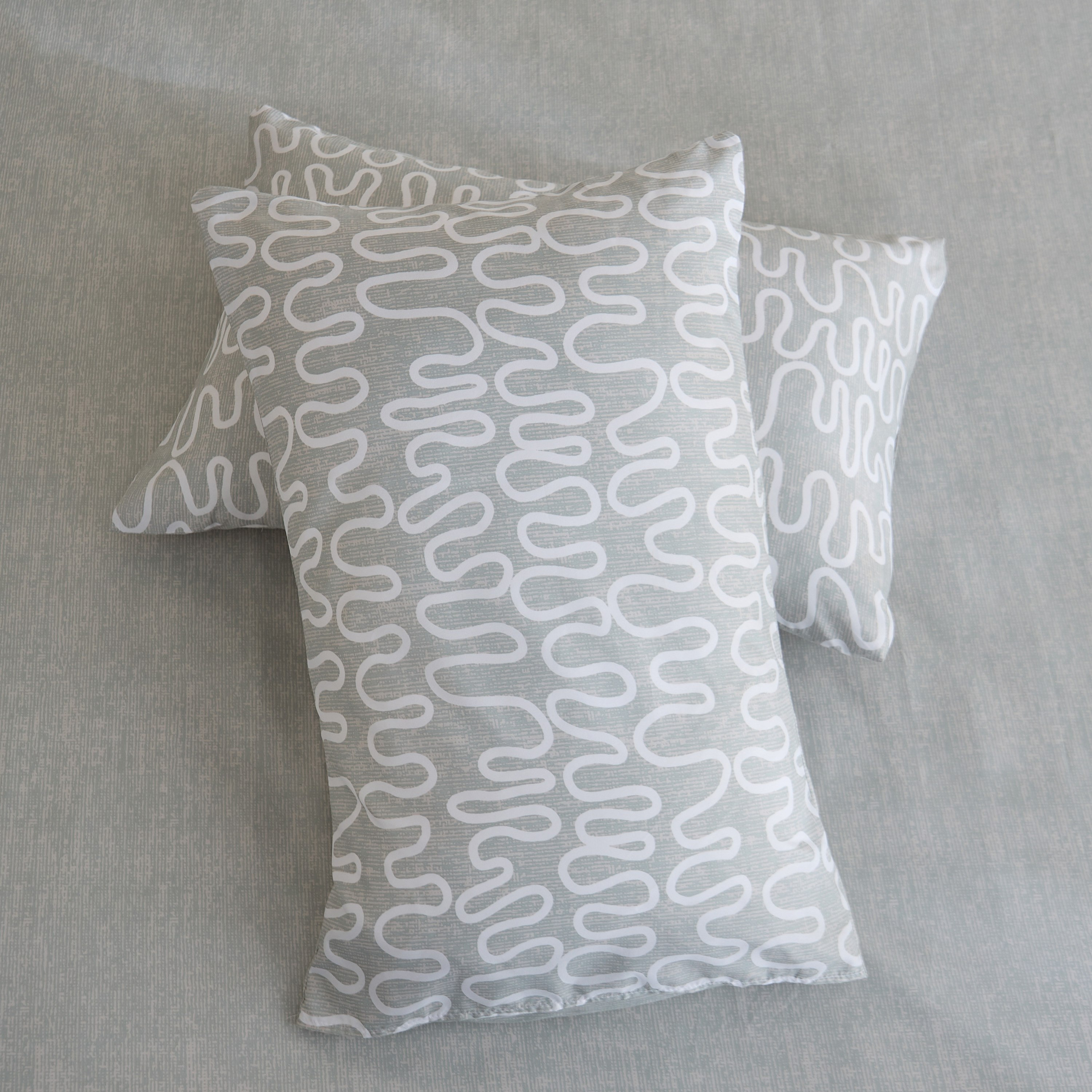 طقم أغطية وسائد ألياف دقيقة بطبعات قطعتين هالي من ماتريكس - 50x75 سم-hbxhomeware-hbxbedroom-image-4