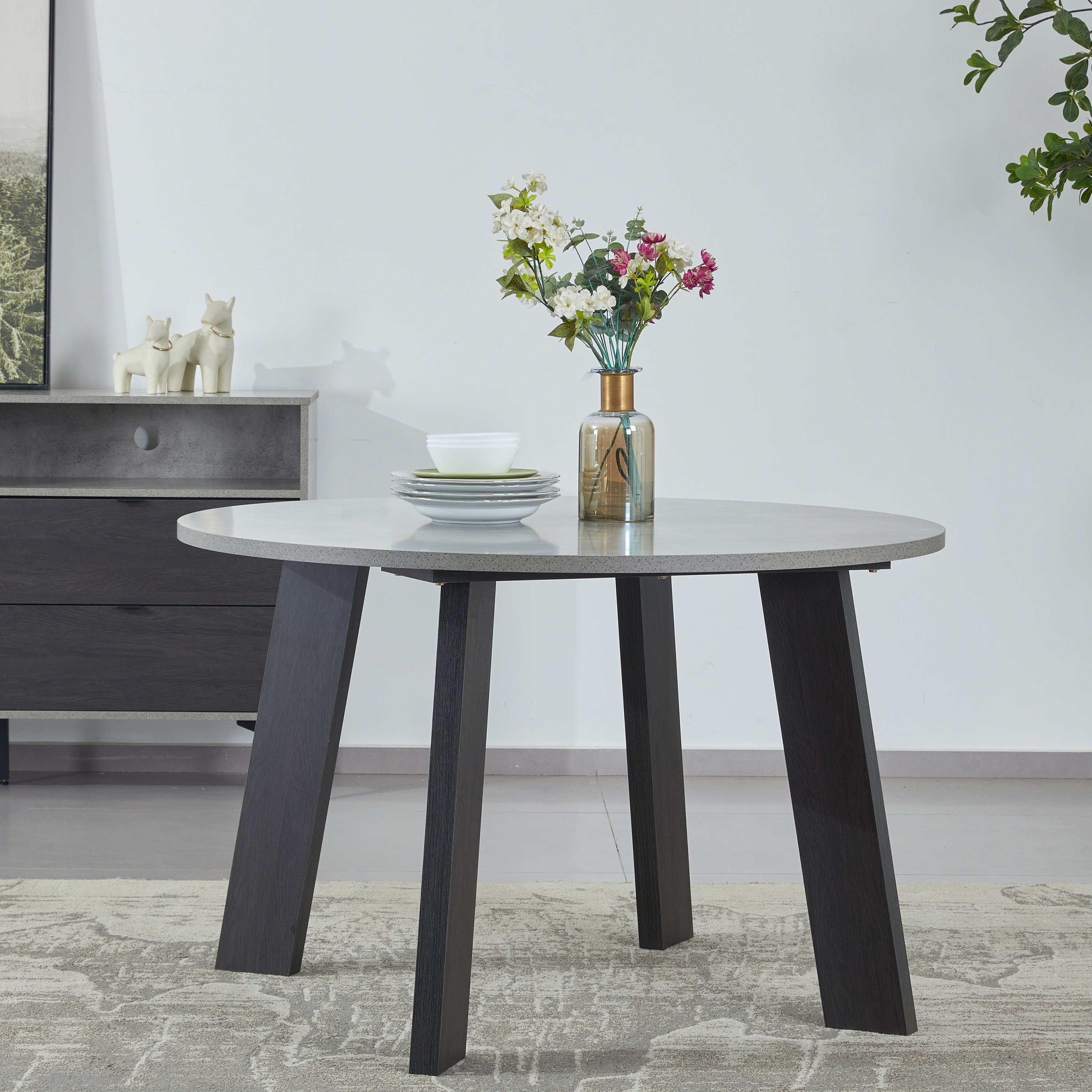 طاولة سفرة مستديرة لـ4 مقاعد إن إكس تي من كامبريدج-hbxfurniture-diningtablesandsets-diningtables-fourseater-image-1