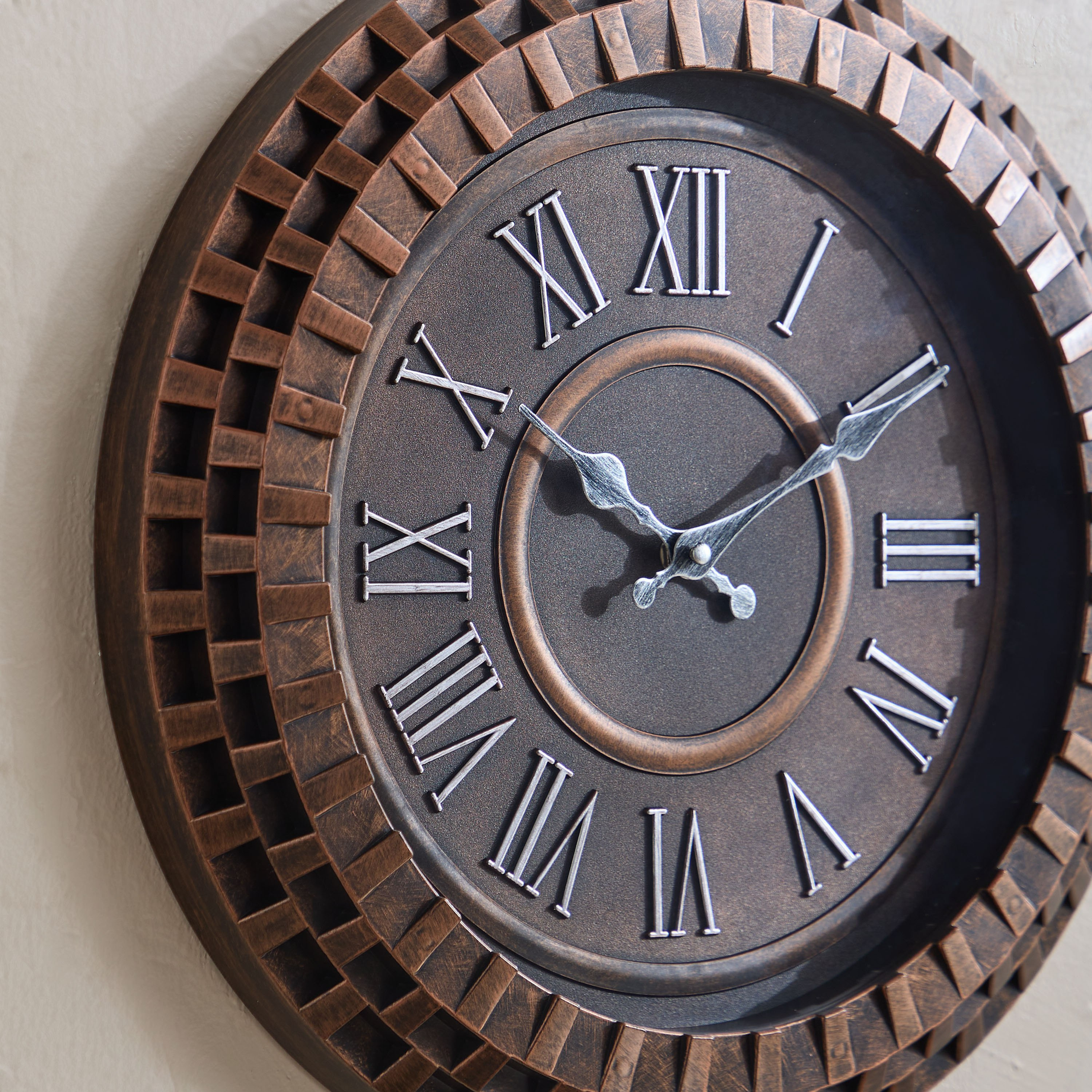 ساعة مضلعة جلوري من ساراتوجا - 40.6x6x4.8 سم-hbxhomeware-hbxdecorandfurnishings-image-3