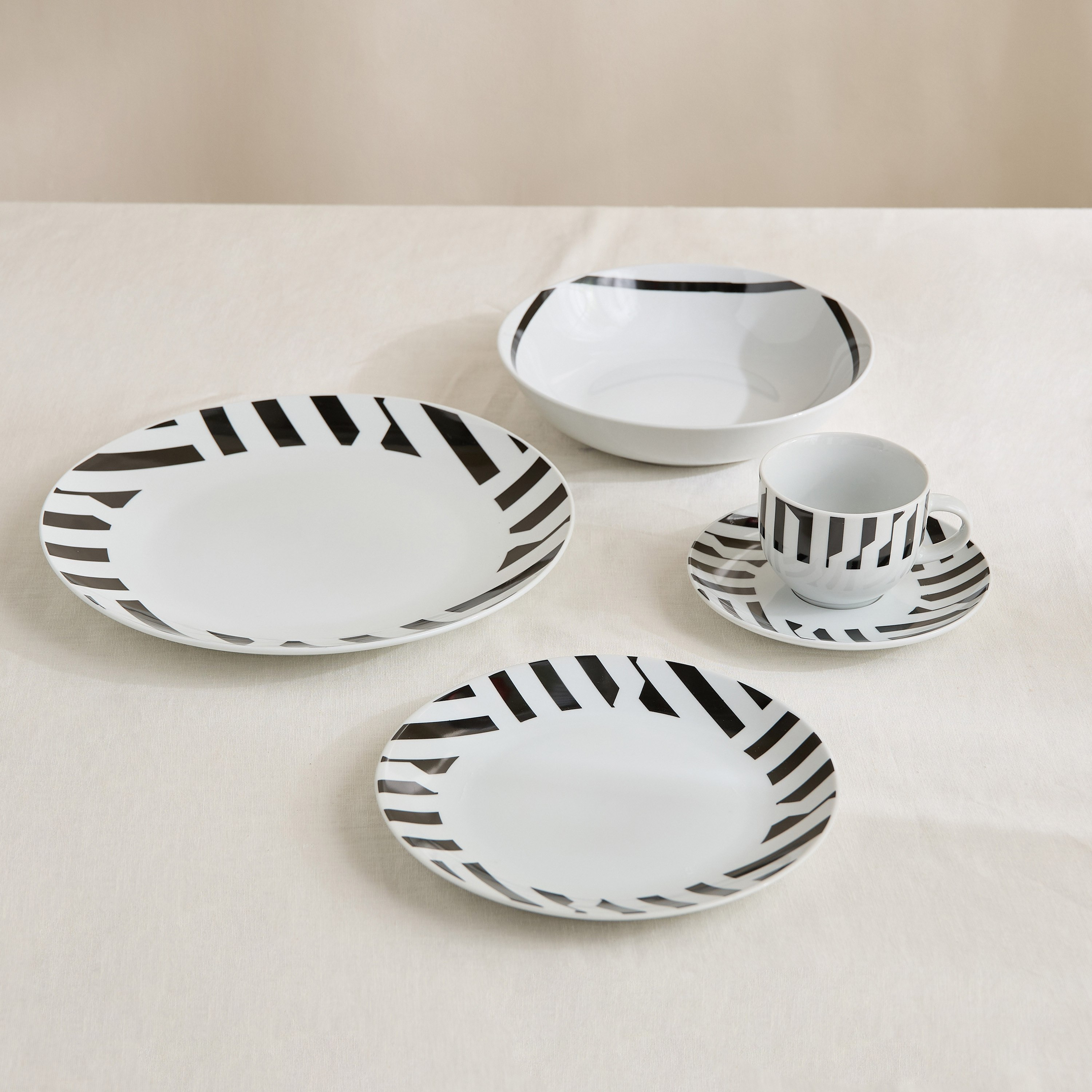 طقم عشاء بتصمميم هندسي 20 قطعة من أتلانتا - لـ4 أفراد-hbxhomeware-hbxkitchen-image-2