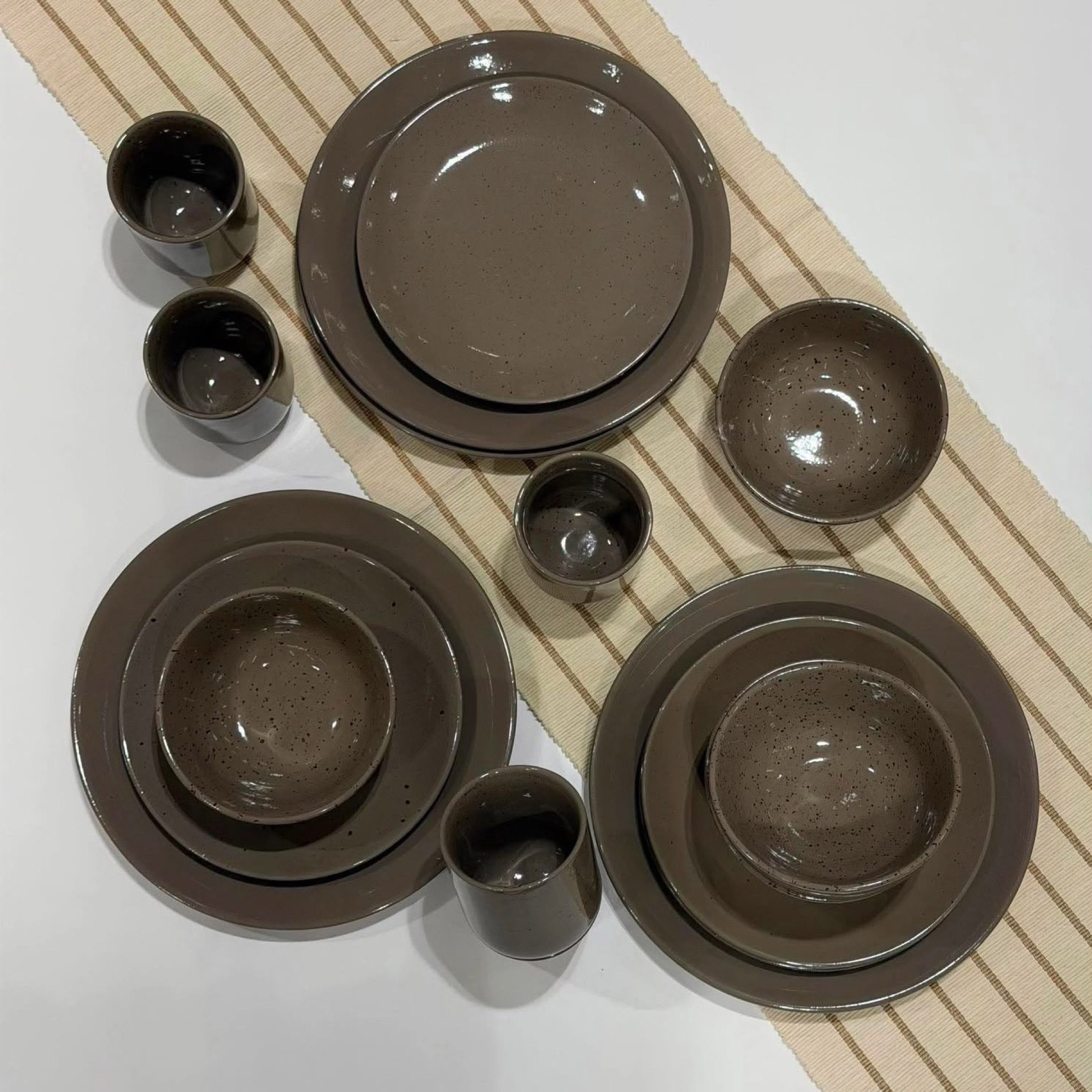 Elegenza 16-Piece High Gloss Dinner Set - Serves 4-hbxdiningroom-tabletop-dinnersets-image-2