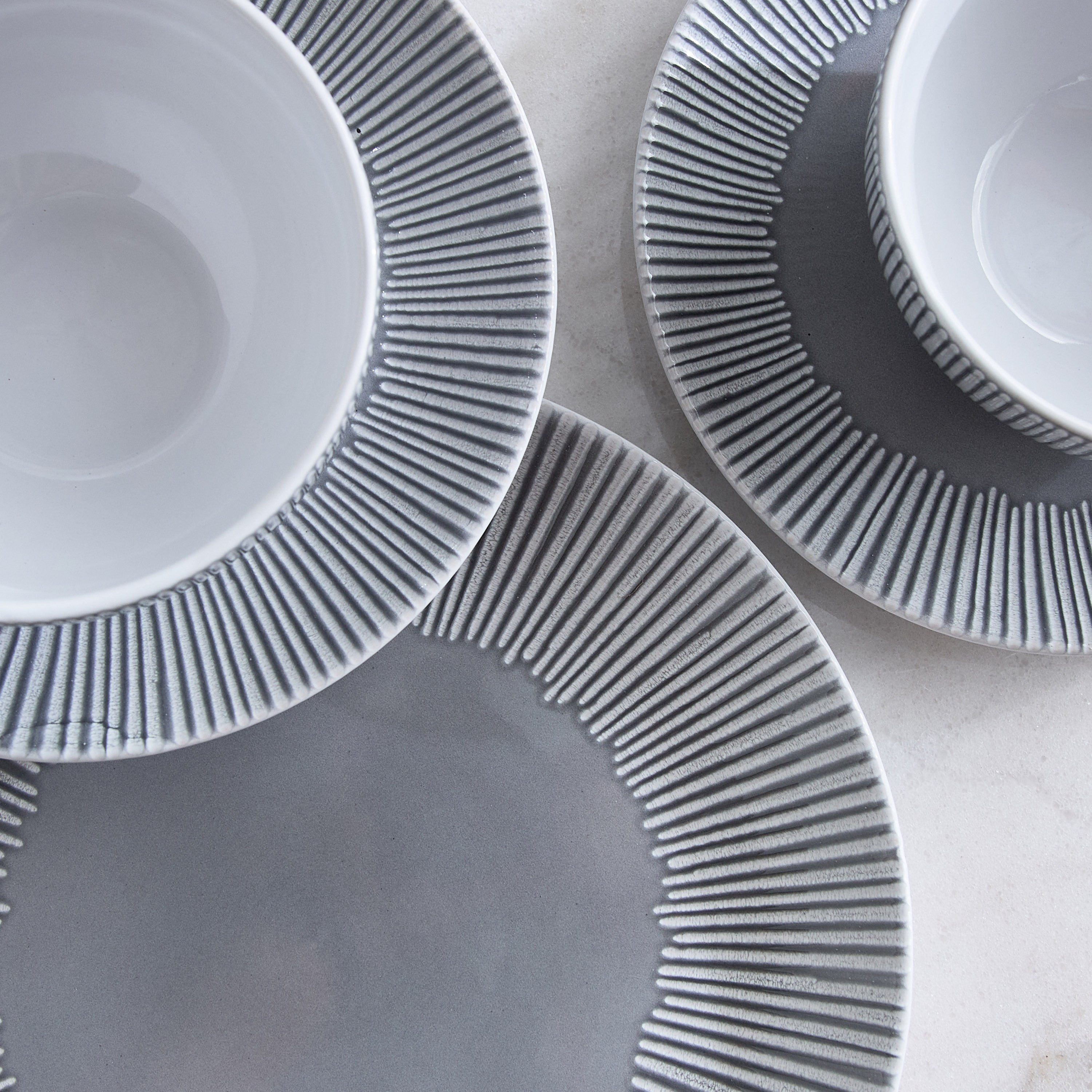 طقم عشاء محفور 16 قطعة من إليجينزا - لـ4 أفراد-hbxdiningroom-tabletop-dinnersets-image-5