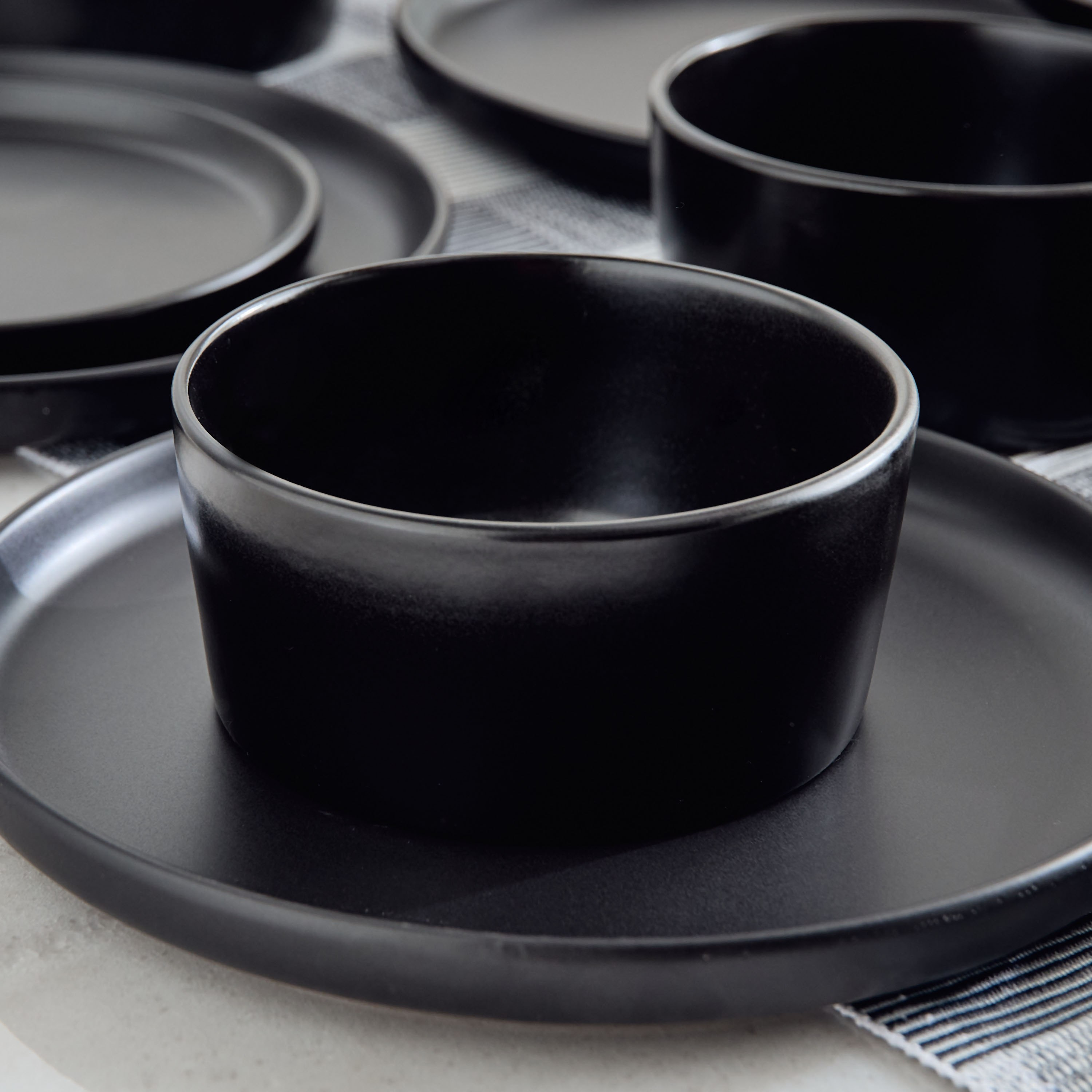 Elegenza 12-Piece Stoneware Dinner Set - Serves 4-hbxdiningroom-tabletop-dinnersets-image-3