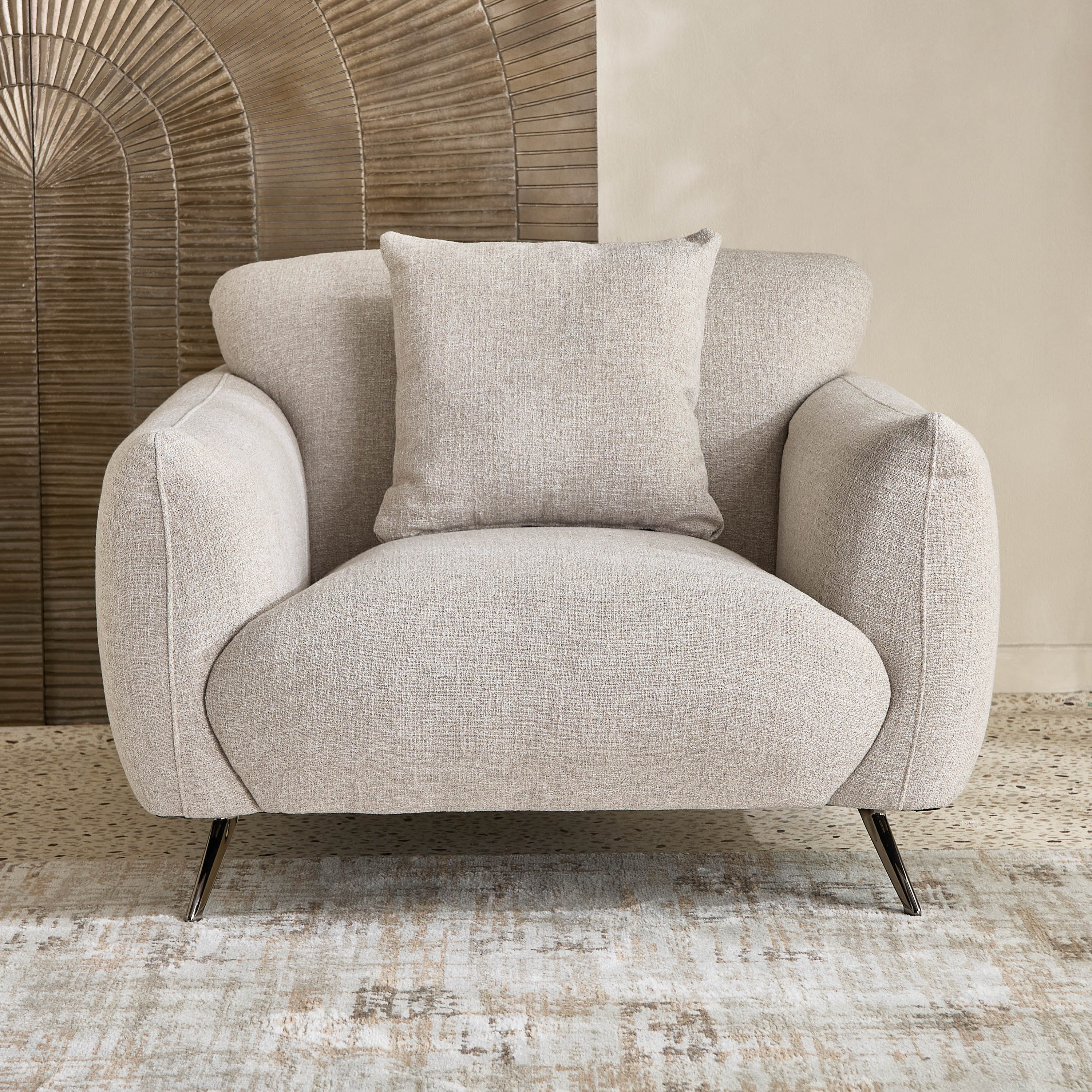 كرسي قماش بمساند ذراعين ووسادة من لافانت-hbxlivingroom-sofasandarmchairs-sofas-image-2