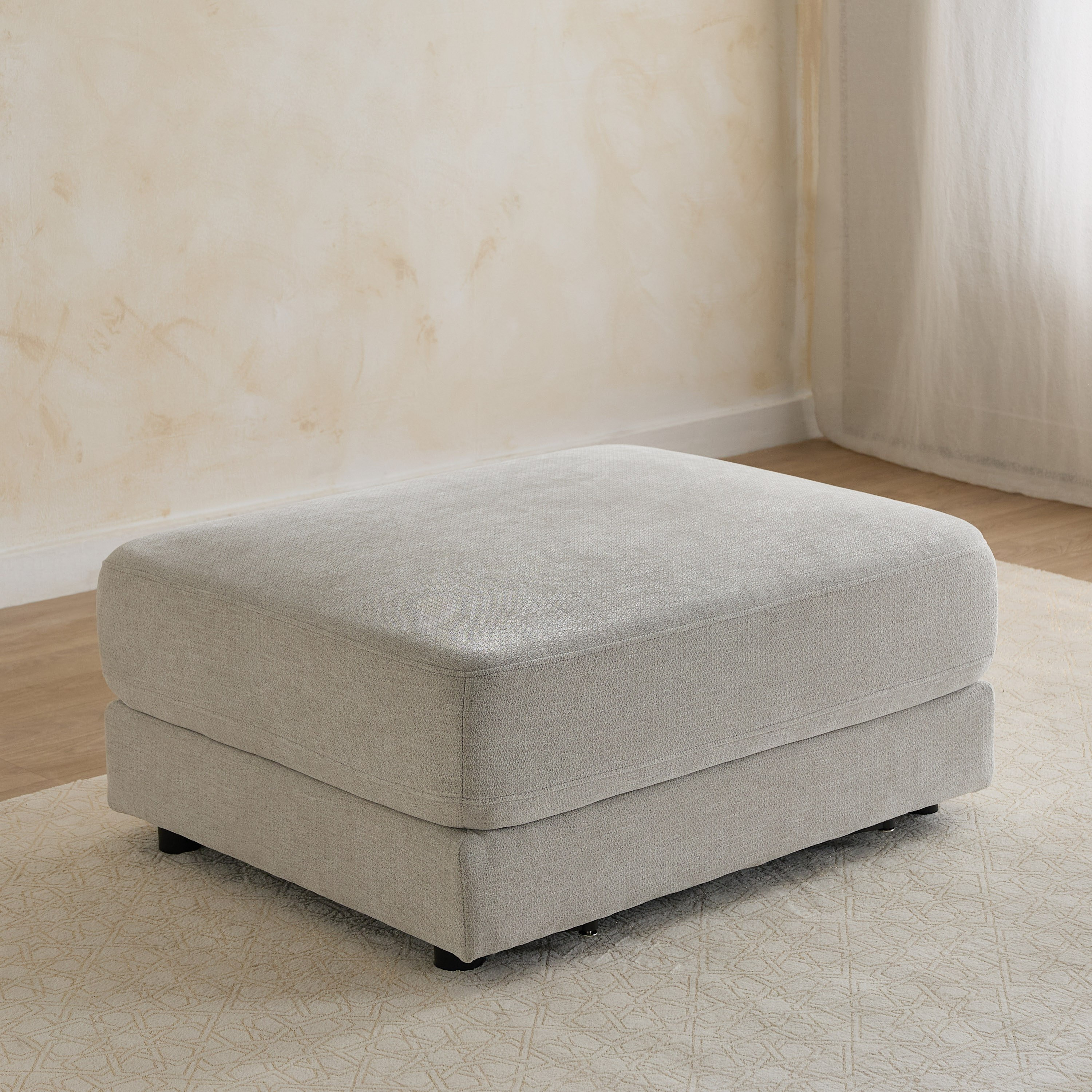 مقعد عثماني قماش من سكايف-hbxlivingroom-sofasandarmchairs-ottomansandfootstools-image-1