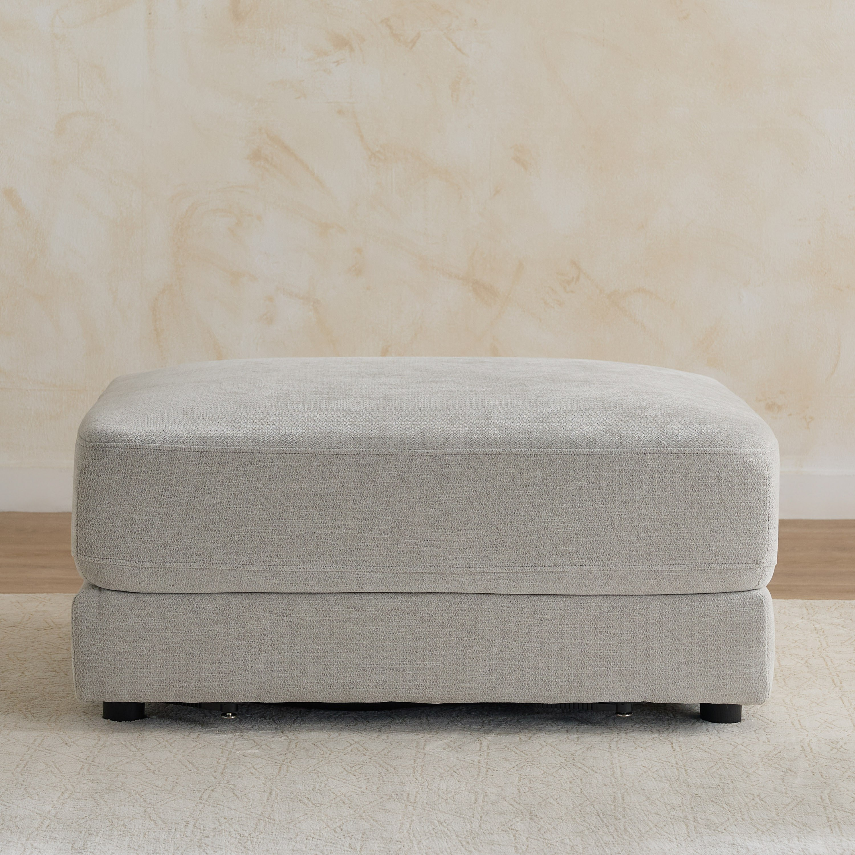 مقعد عثماني قماش من سكايف-hbxlivingroom-sofasandarmchairs-ottomansandfootstools-image-2