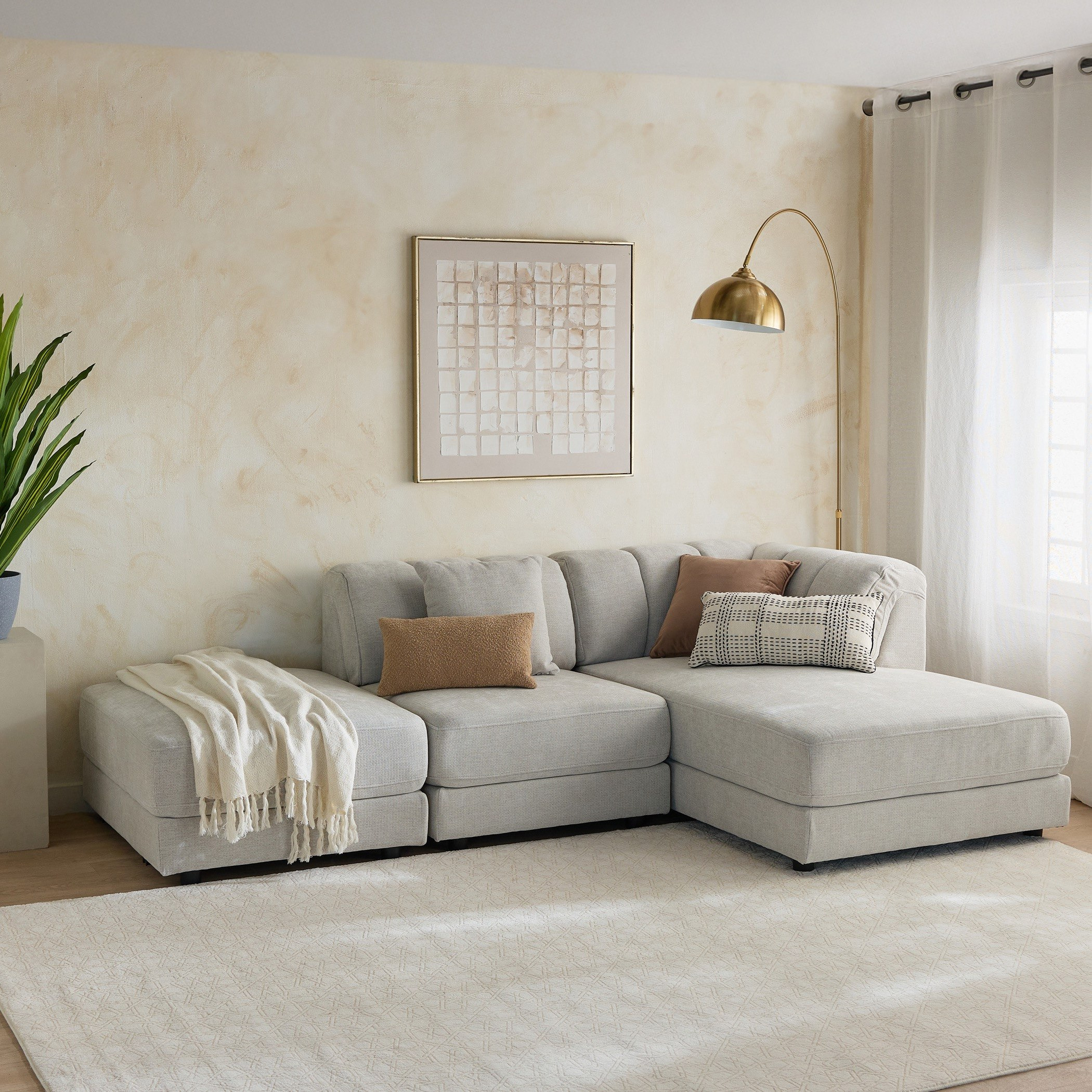 مقعد عثماني قماش من سكايف-hbxlivingroom-sofasandarmchairs-ottomansandfootstools-image-6